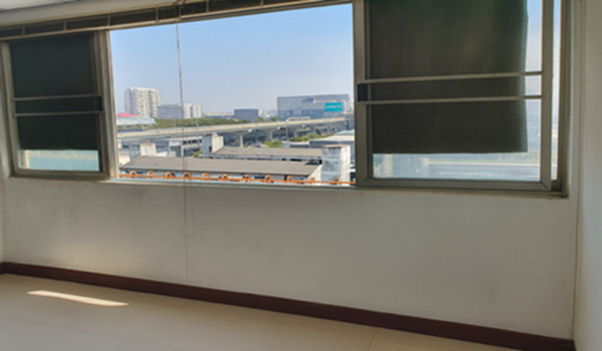 ขายคอนโดแจ้งวัฒนะ เมืองทอง : ขายคอนโด K Line Mansion ห้องริม Rare Unit ชั้น 10 วิวพาโนรามา 180° ของจริง ทำเลพรีเมียม เพียง 100 ม. ถึง MRT ศูนย์ราชการนนทบุรี ขนาด 28 ตร.ม.