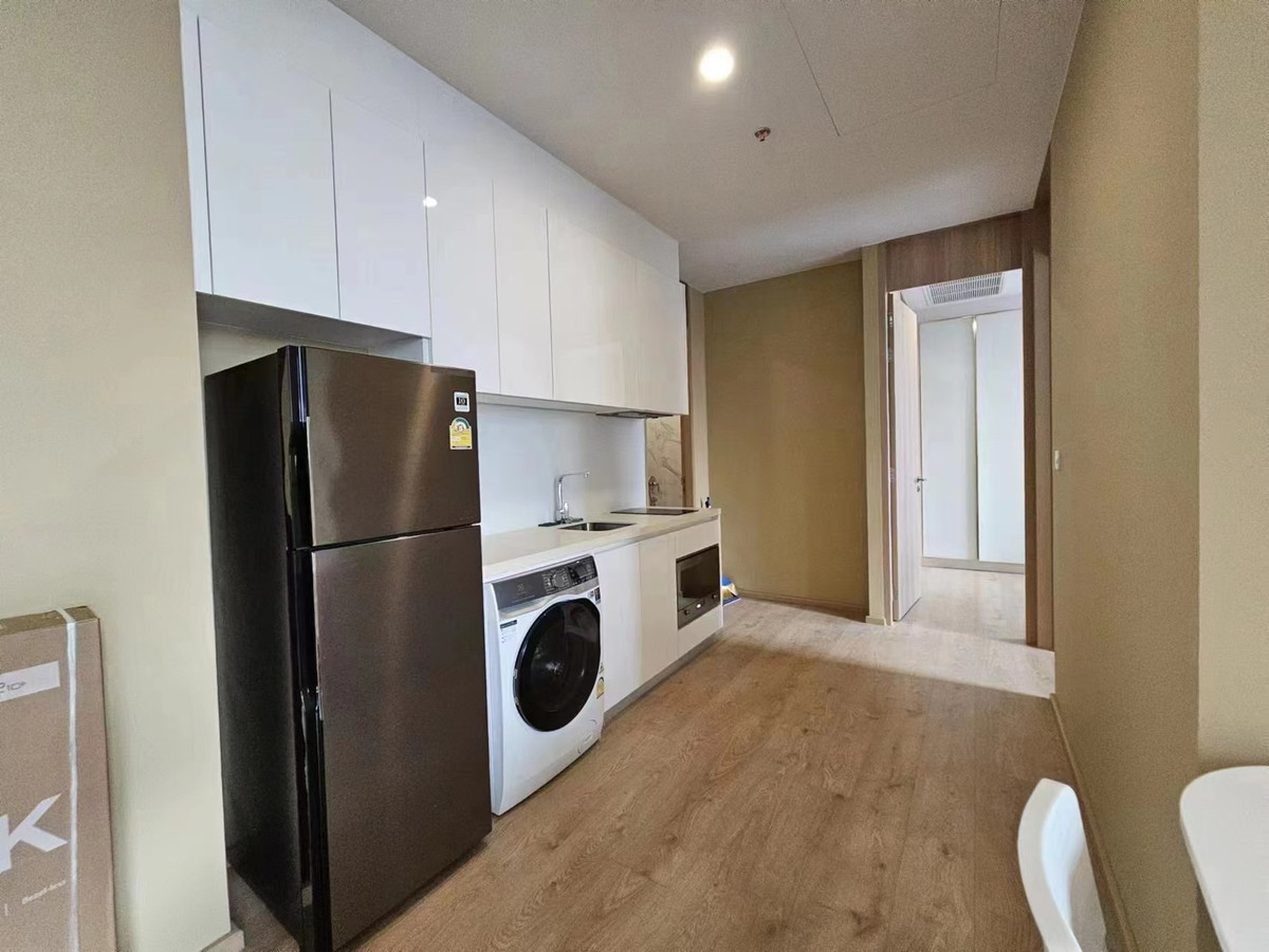 For RentCondoSukhumvit, Asoke, Thonglor : Condo for rent: Noble Be19, fully furnished, ready to move in, close to Asoke BTS and many department stores!!