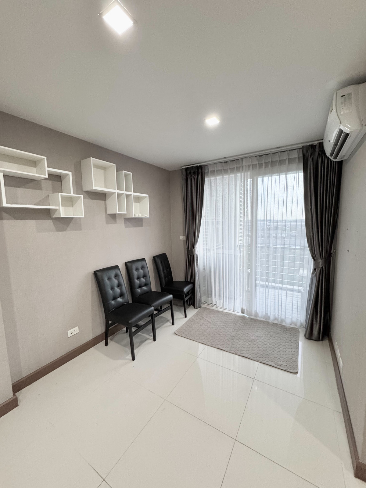 ให้เช่าคอนโดลาดกระบัง สุวรรณภูมิ : ให้เช่า ！！ คอนโด แอร์ลิงค์ เรสซิเดนซ์ (Airlink Residents) พร้อมอยู่ เครื่องใช้ไฟฟ้าครบครัน  2 ห้องนอน 2 ห้องน้ำ 