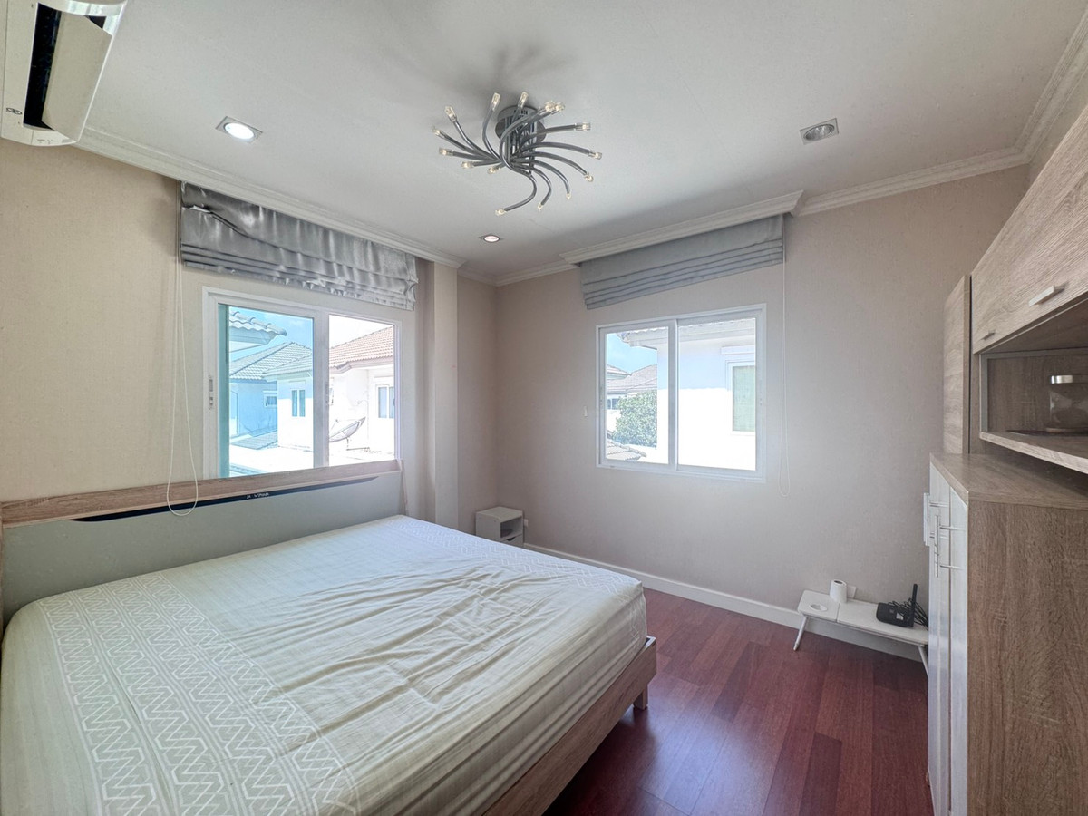 ให้เช่าบ้านพระราม 2 บางขุนเทียน : บ้านเดี่ยว The Grand Rama2 หมุ่บ้านสวย ติดถนนพระราม2 เฟอนิเจ้อครบ พร้อมให้เช่า สอบถามได้ครับ