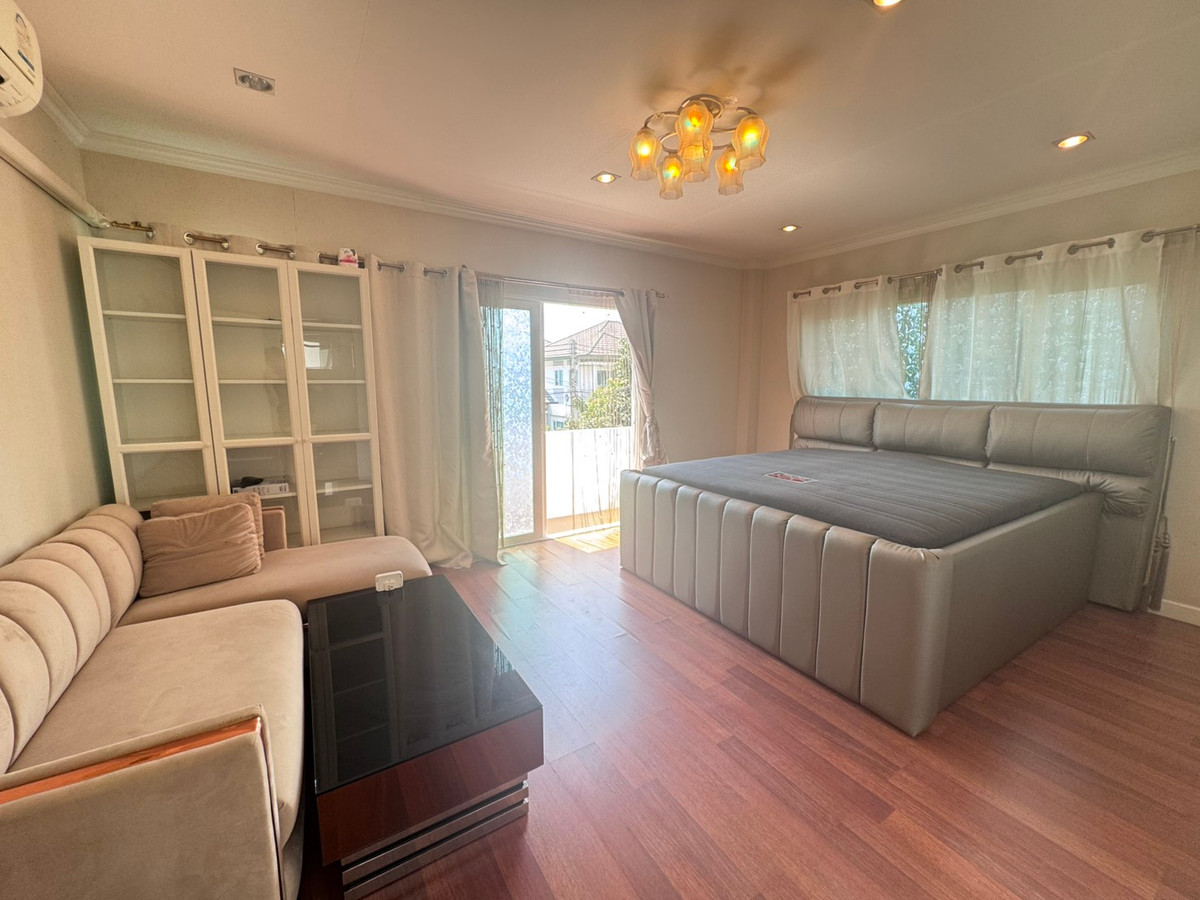 ให้เช่าบ้านพระราม 2 บางขุนเทียน : บ้านเดี่ยว The Grand Rama2 หมุ่บ้านสวย ติดถนนพระราม2 เฟอนิเจ้อครบ พร้อมให้เช่า สอบถามได้ครับ