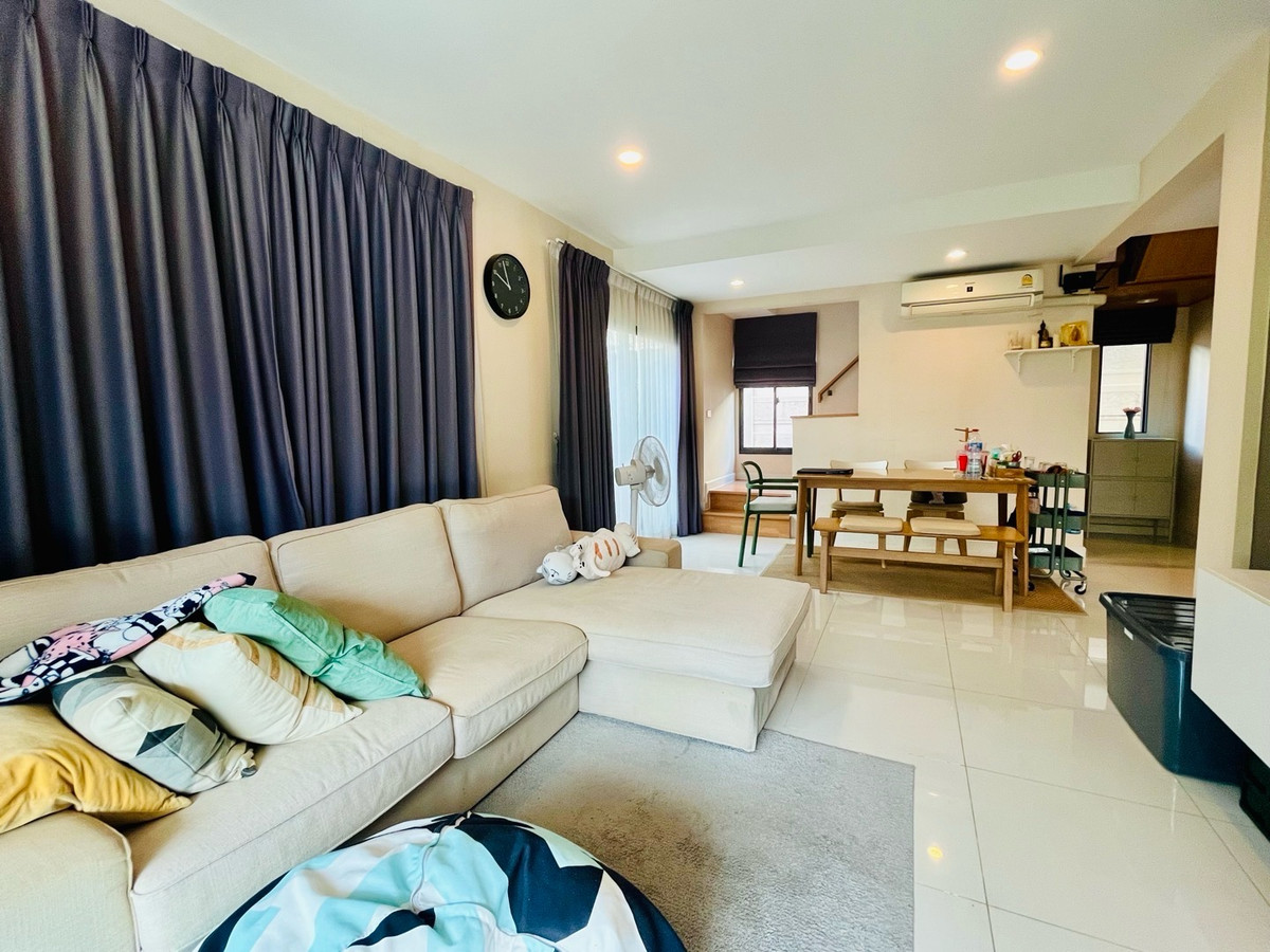 ขายบ้านมีนบุรี-ร่มเกล้า : ขาดทุน7แสน! บ้านใหม่ไม่ค่อยอยู่ ขายภัสสรรามคำแหง-ราษฎร์พัฒนา ซอยมิสทีน สวยเหมือนนางฟ้า ทำเลดีเดินทางสะดวกใกล้รถไฟฟ้า แอร์พอร์ตลิงค์ Top,7-11, Lotus ,JC รอบหมู่บ้าน