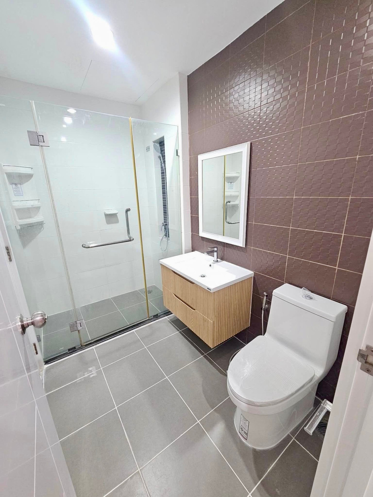 For SaleTownhomePattanakan, Srinakarin : Urgent Sale | Newly Renovated 3-Storey Townhome PATIO Srinakarin–Rama 9 | Prime Krungthep Kreetha Location