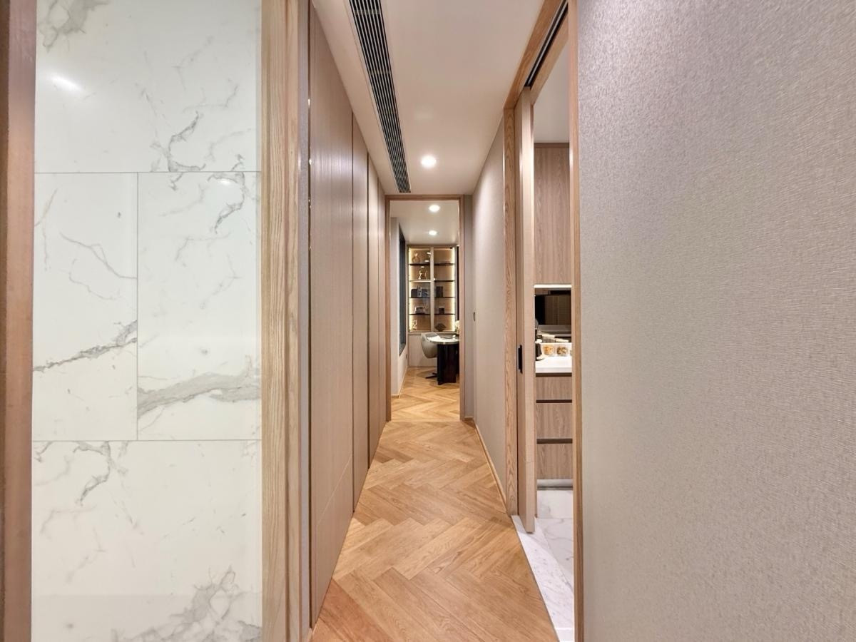 For SaleCondoRama3 (Riverside),Satupadit : HOT DEAL 🔥 KingsQuare Residence size 211 Sq.m 3 bed 3 bath special only 48.8 MB only!!!