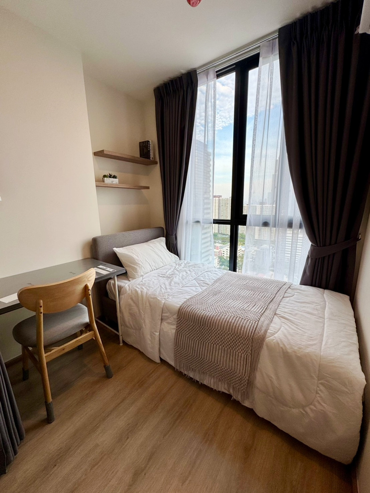 For RentCondoRama9, Petchburi, RCA : 🔥For Rent Now🔥 Noble New District R9, 2 Bedrooms, Beautiful View, Fully Furnished, Ready to Move In, Near MRT Rama 9