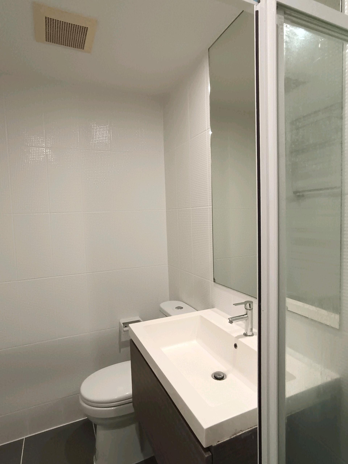 For RentCondoChaengwatana, Muangthong : 🔥For Rent Immediately🔥 Owner offering for rent B Campus Prachachuen condo, 2 bedrooms, 1 bathroom, 47 sq m corner unit, breezy, fully furnished and equipped with appliances❗