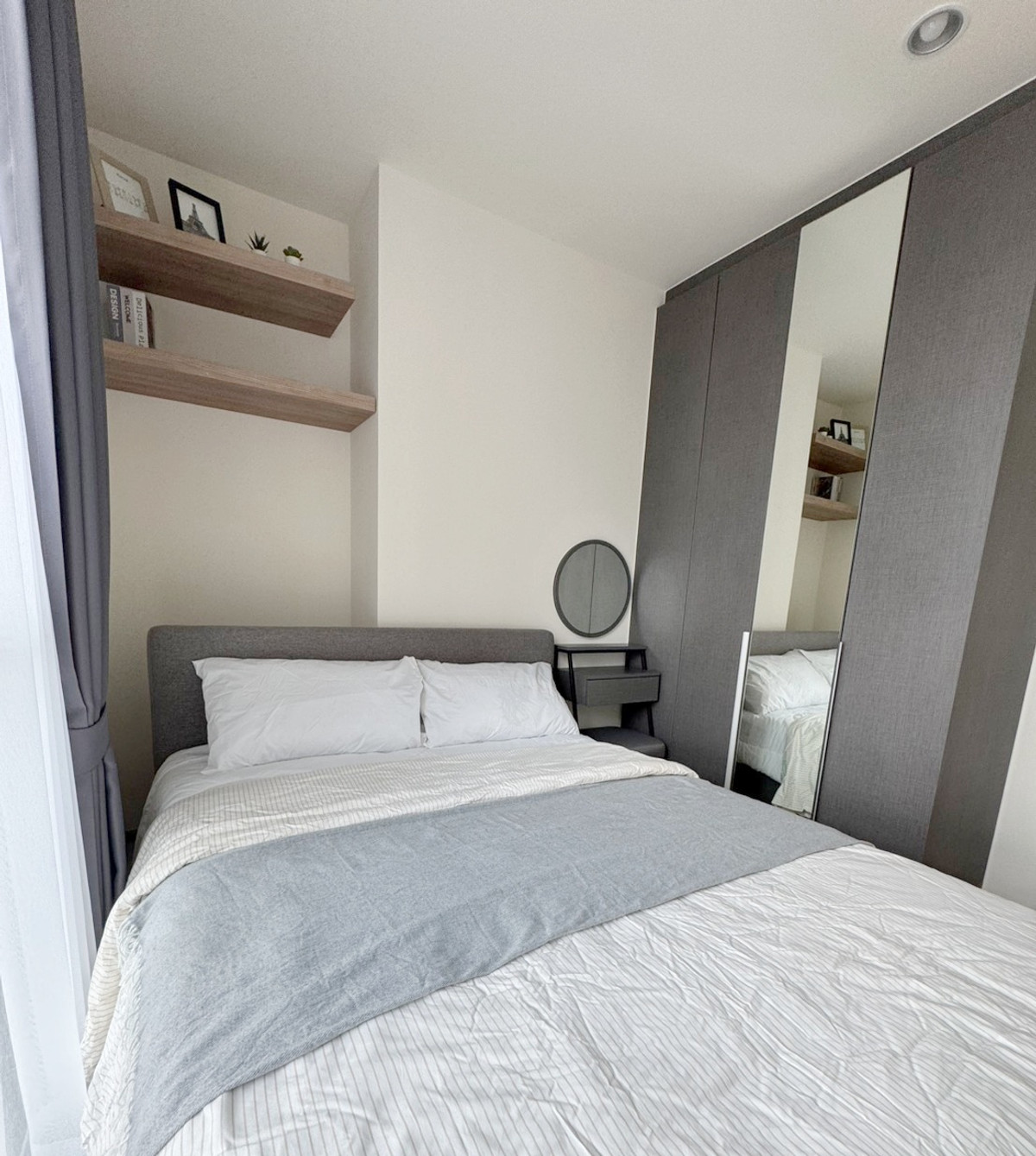 For RentCondoRama9, Petchburi, RCA : 🔥For Rent Now🔥 Noble New District R9, 2 Bedrooms, Beautiful View, Fully Furnished, Ready to Move In, Near MRT Rama 9