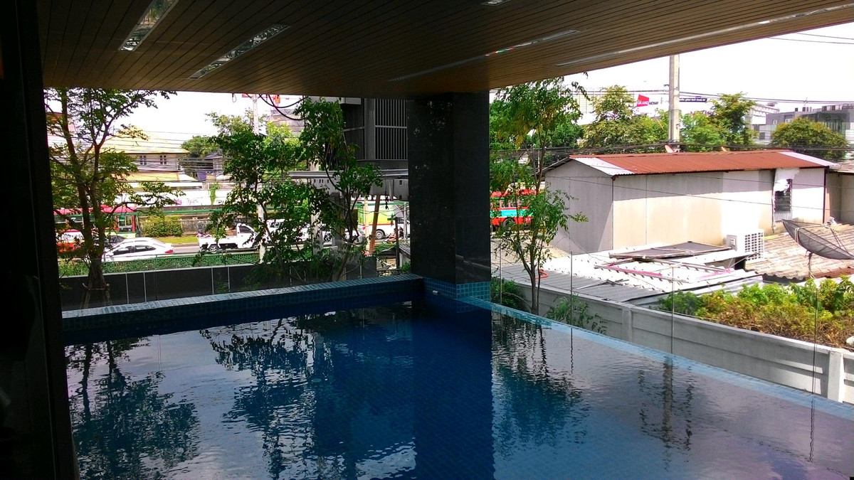 For RentCondoChaengwatana, Muangthong : 🔥For Rent Immediately🔥 Owner offering for rent B Campus Prachachuen condo, 2 bedrooms, 1 bathroom, 47 sq m corner unit, breezy, fully furnished and equipped with appliances❗