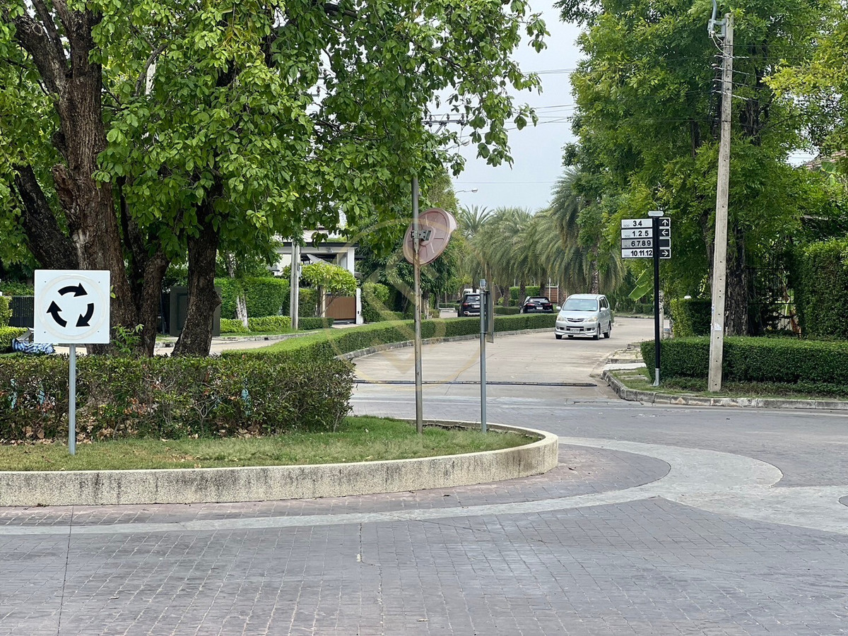 For SaleHouseNonthaburi, Bang Yai, Bangbuathong : Urgent sale, detached house, Nonthaburi Near MRT Bang Phlu  Central Waitgate The Centro Rattanathibet, special price, great value.