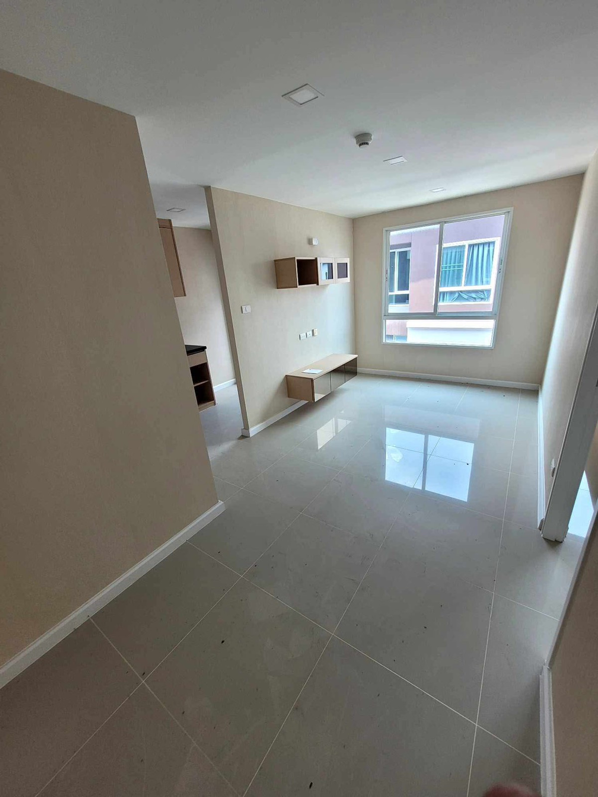 ขายคอนโด : (19921) JW Condo