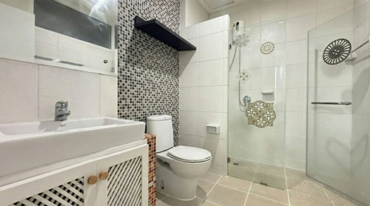 ขายทาวน์โฮมพระราม 3 สาธุประดิษฐ์ : ขายทาวน์โฮม ธนาพัฒน์ เฮ้าส์ 3 ชั้น ซอยนนทรี 20 ขนาด 23 ตรว. ตกแต่งใหม่