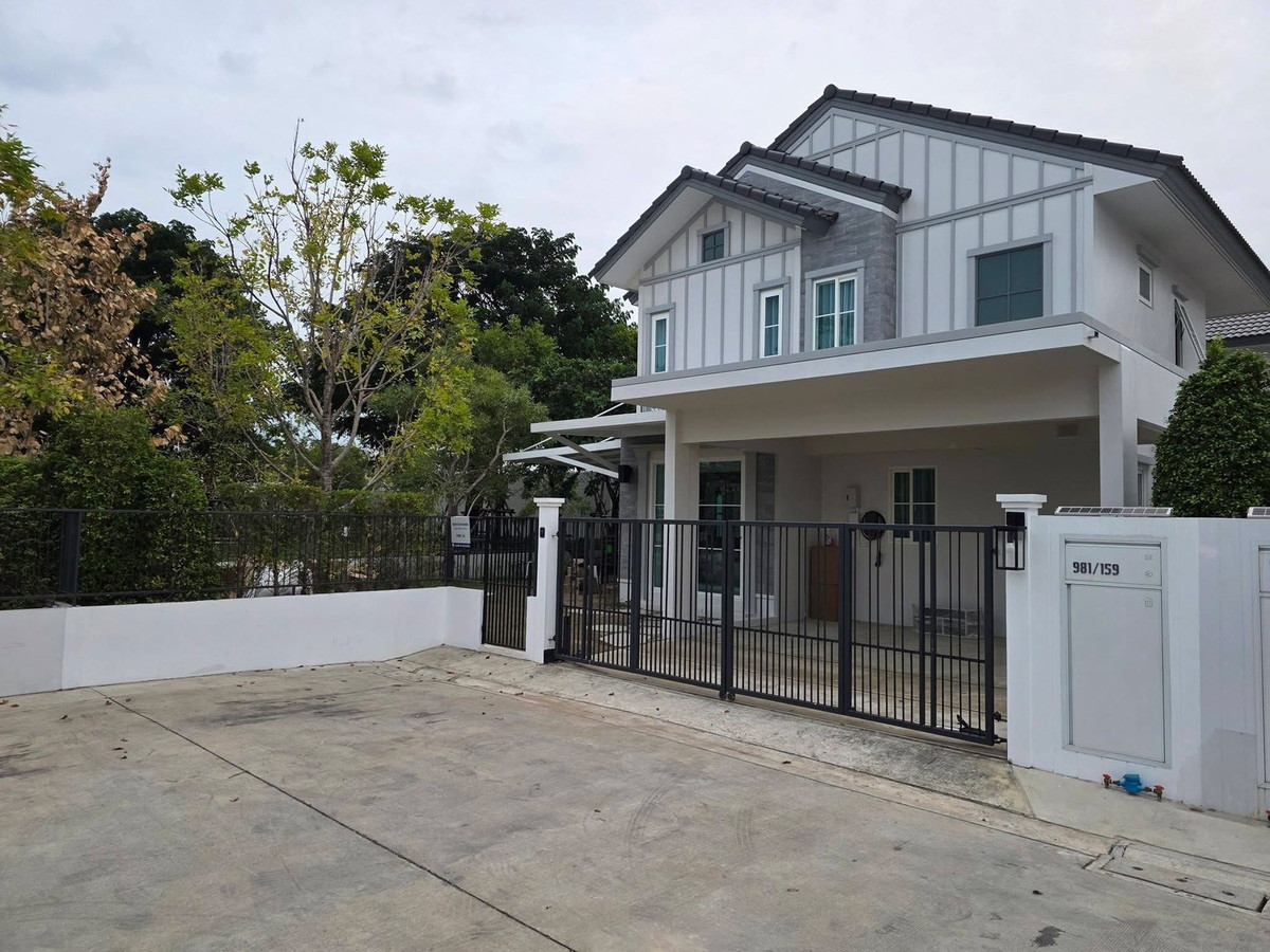 For RentHouseBangna, Bearing, Lasalle : ME2500344 2-story detached house for rent, Villaggio 3 Srinakarin-Bangna, ready to move in.