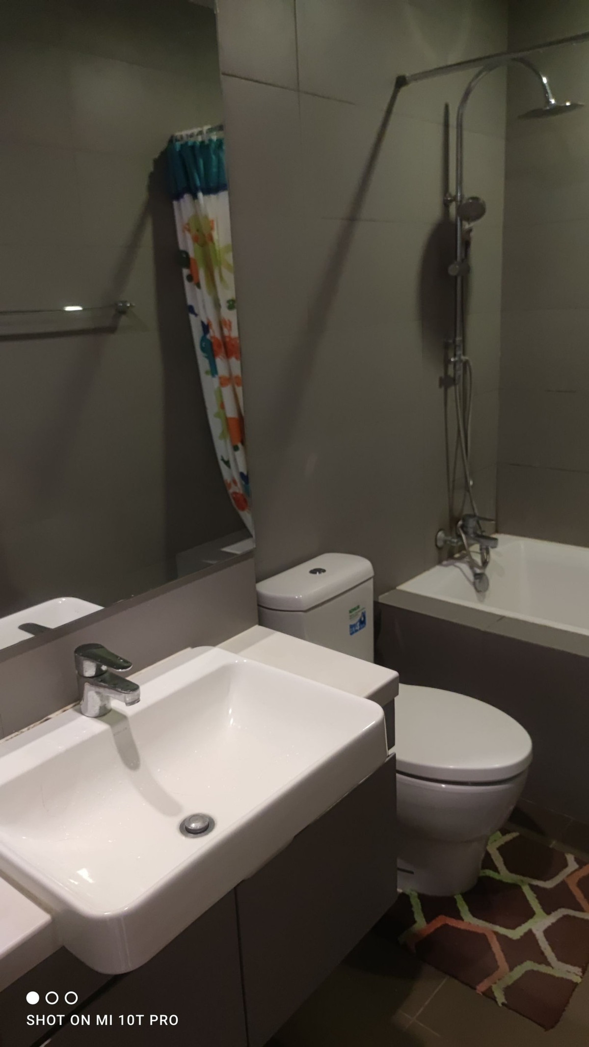 ให้เช่าคอนโดราชเทวี พญาไท : Noble Revent【𝐑𝐄𝐍𝐓】🔥บรรยากาศสงบ สุขุม โทนสีอบอุ่น เฟอร์นิเจอร์คัดมาอย่างลงตัว ใช้ชีวิตได้จริงทุกตารางเมตร🔥 ติดต่อไลน์ไอดี: @hacondo