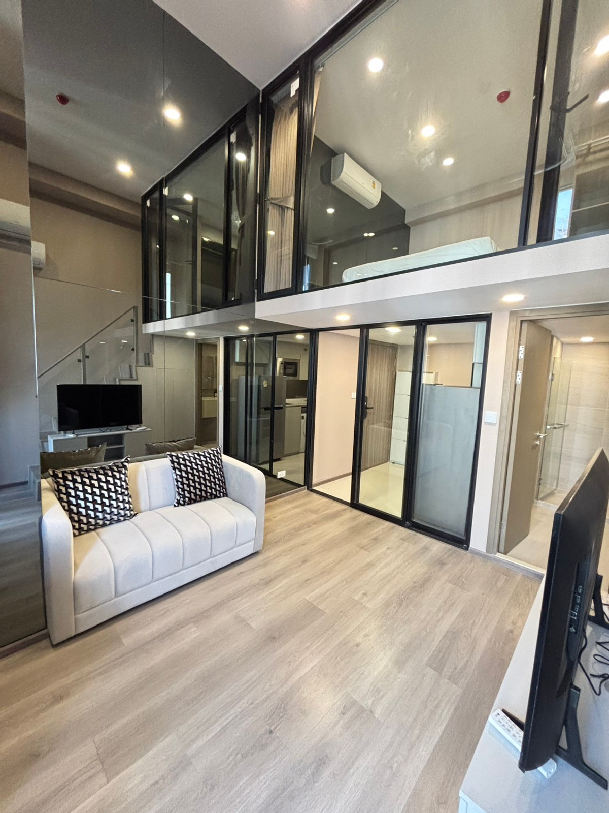 For RentCondoOnnut, Udomsuk : Best Deal! KnightsBridge Space Rama 4 | Corner room, open view | Fully Furnished | Ready to move in