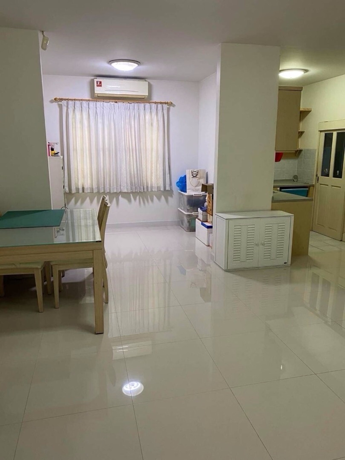 ขายบ้านมีนบุรี-ร่มเกล้า : ขายด่วนบ้านวรารมย์ ของโครงการ Q-House ติดถนนใหญ่ มีนบุรี กรุงเทพมหานคร