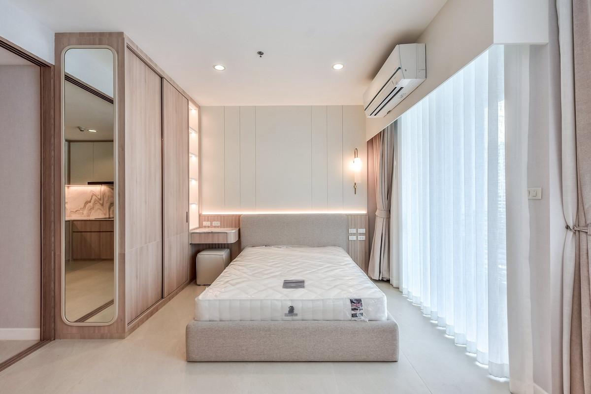 For SaleCondoRatchathewi,Phayathai : Villa Rachatewi【𝐒𝐄𝐋𝐋 & 𝐑𝐄𝐍𝐓】🔥A bright, elegant, and classic-toned room that creates a sophisticated and inviting atmosphere.🔥 Contact Line ID: @hacondo