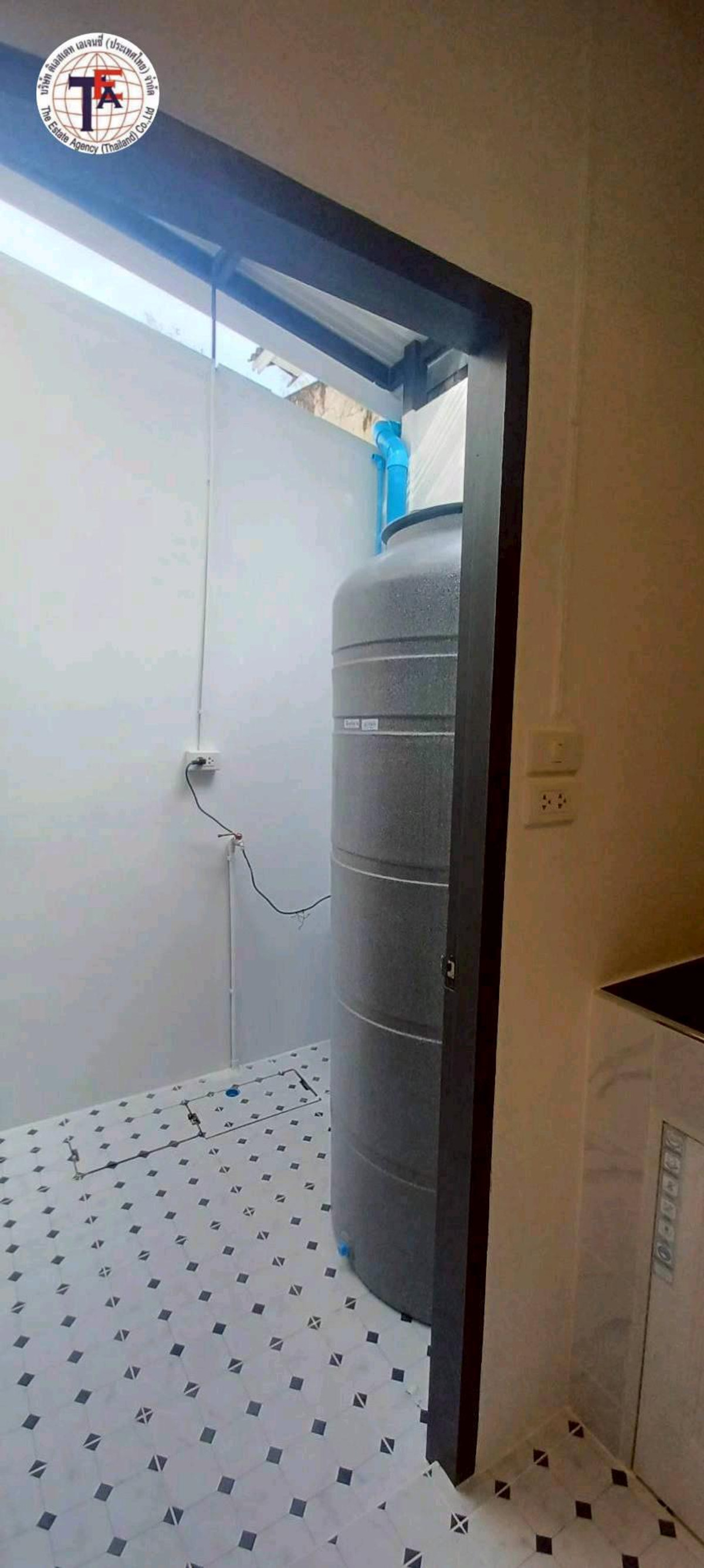 ขายทาวน์โฮมนวมินทร์ รามอินทรา : ขายทาวน์เฮ้าส์ 2 ชั้น หมู่บ้านเคซี รามอินทรา 1 หทัยราษฎร์ 39 ซอย 17  ไทยรามัญ เลียบคลองสอง สำนักงานเขตคลองสามวา มีนบุรี แฟชั่นไอส์แลนด ์ซาฟารีเวิลด ์โรงพยาบาลสินแพทย ์ โรงพยาบาลนพรัตน์ รามอินทรารถ ไฟฟ้าสีชมพู