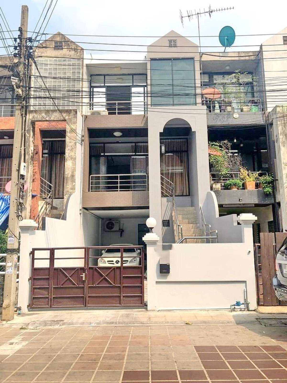 ให้เช่าทาวน์โฮมสะพานควาย จตุจักร : H0790♛ทาวน์เฮ้าส์ 5 ห้องนอน ให้เช่า⚝จตุจักร♜วัดเสมียนนารี∞099-5919653,065-9423251▚Line@sureresidence