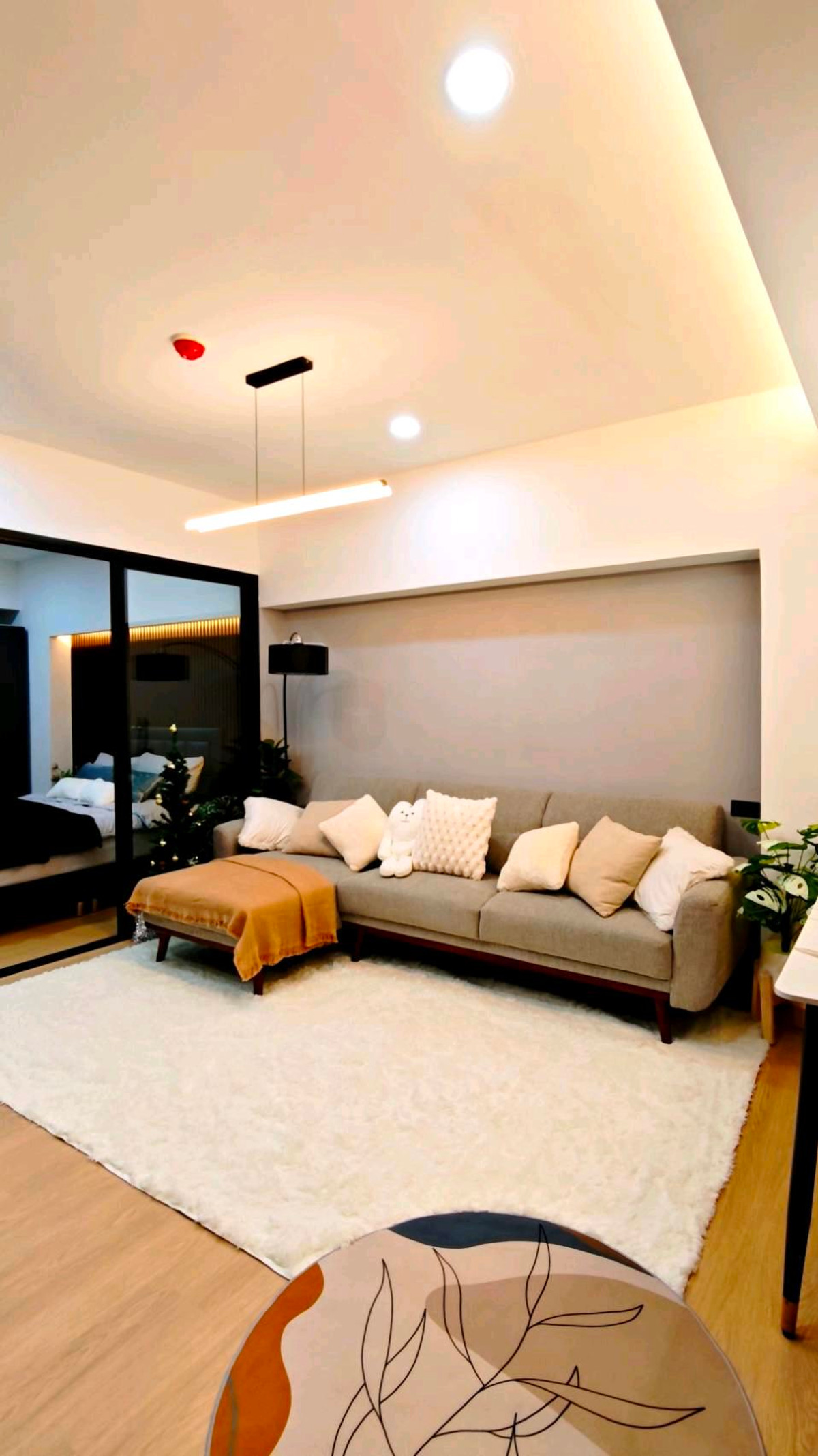 ขายคอนโดสาทร นราธิวาส : คอนโดสวยกลางสาทรไม่เกิน 2 ล้าน