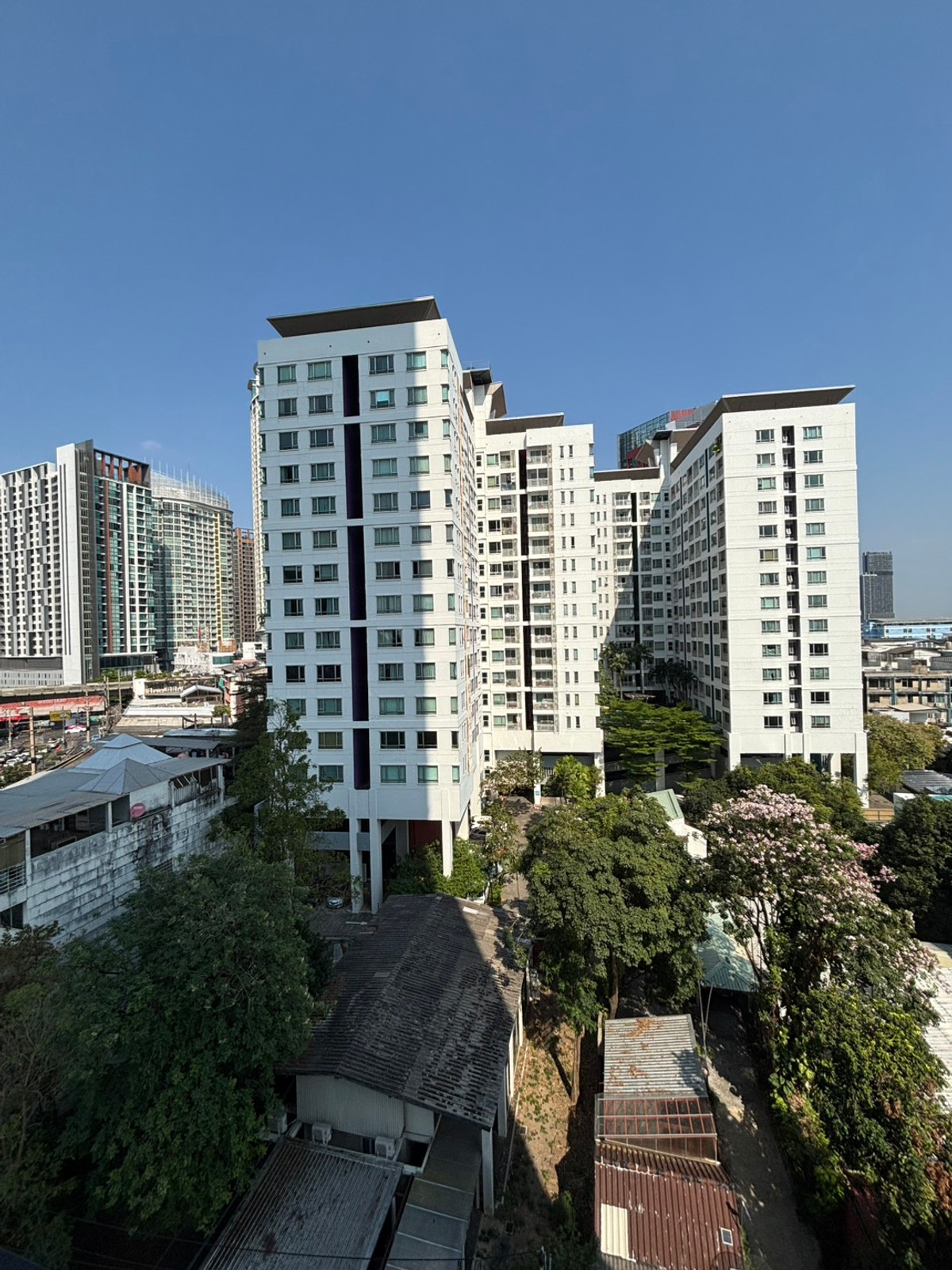 For RentCondoOnnut, Udomsuk : Best Deal! KnightsBridge Space Rama 4 | Corner room, open view | Fully Furnished | Ready to move in