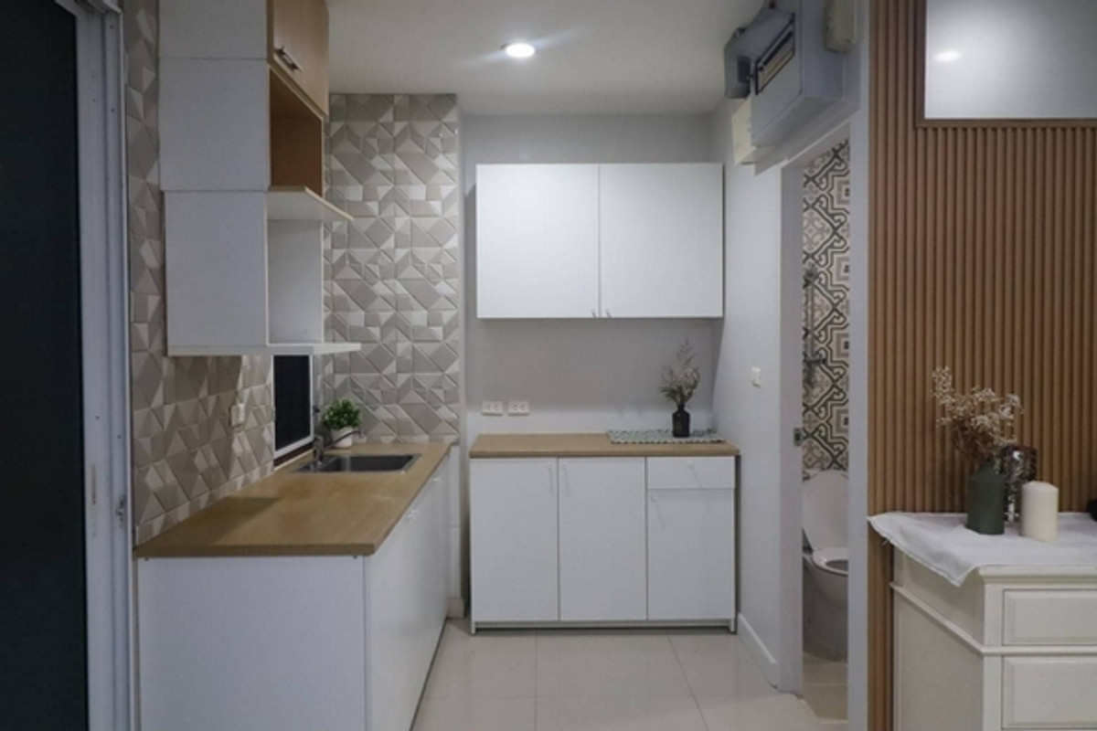 ขายทาวน์โฮมพระราม 3 สาธุประดิษฐ์ : ขายทาวน์โฮม ธนาพัฒน์ เฮ้าส์ 3 ชั้น ซอยนนทรี 20 ขนาด 23 ตรว. ตกแต่งใหม่