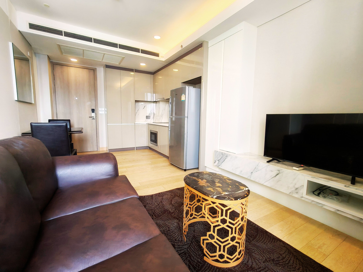 ให้เช่าคอนโดคลองเตย กล้วยน้ำไท : 🔥 [FOR RENT] ใช้ชีวิตติด MRT และสวนป่าใจกลางเมือง! Siamese Exclusive Queens 🌳🏙️