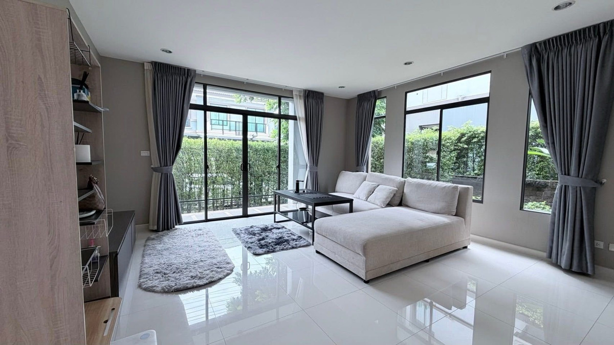 บ้านพัฒนาการ ศรีนครินทร์ : Sale/Rent บ้านเดี่ยวภัสสร เพรสทีส บางนา สุวรรณภูมิ /3 ห้องนอน 3 ห้องน้ำ /55,000