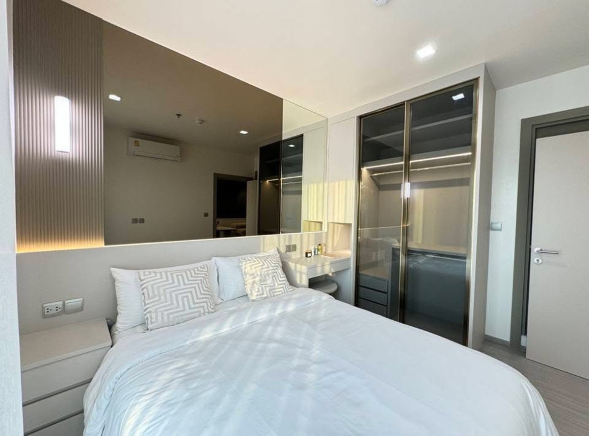 ให้เช่าคอนโดพระราม 9 เพชรบุรีตัดใหม่ RCA : *** ให้เช่าคอนโด : ไลฟ์ อโศก-พระราม9   2 ห้องนอน 1 น้ำ ชั้นสูง เฟอร์ครบบิวท์อิน ใกล้MRT พระราม9  (Life Asoke-Rama 9) *** 