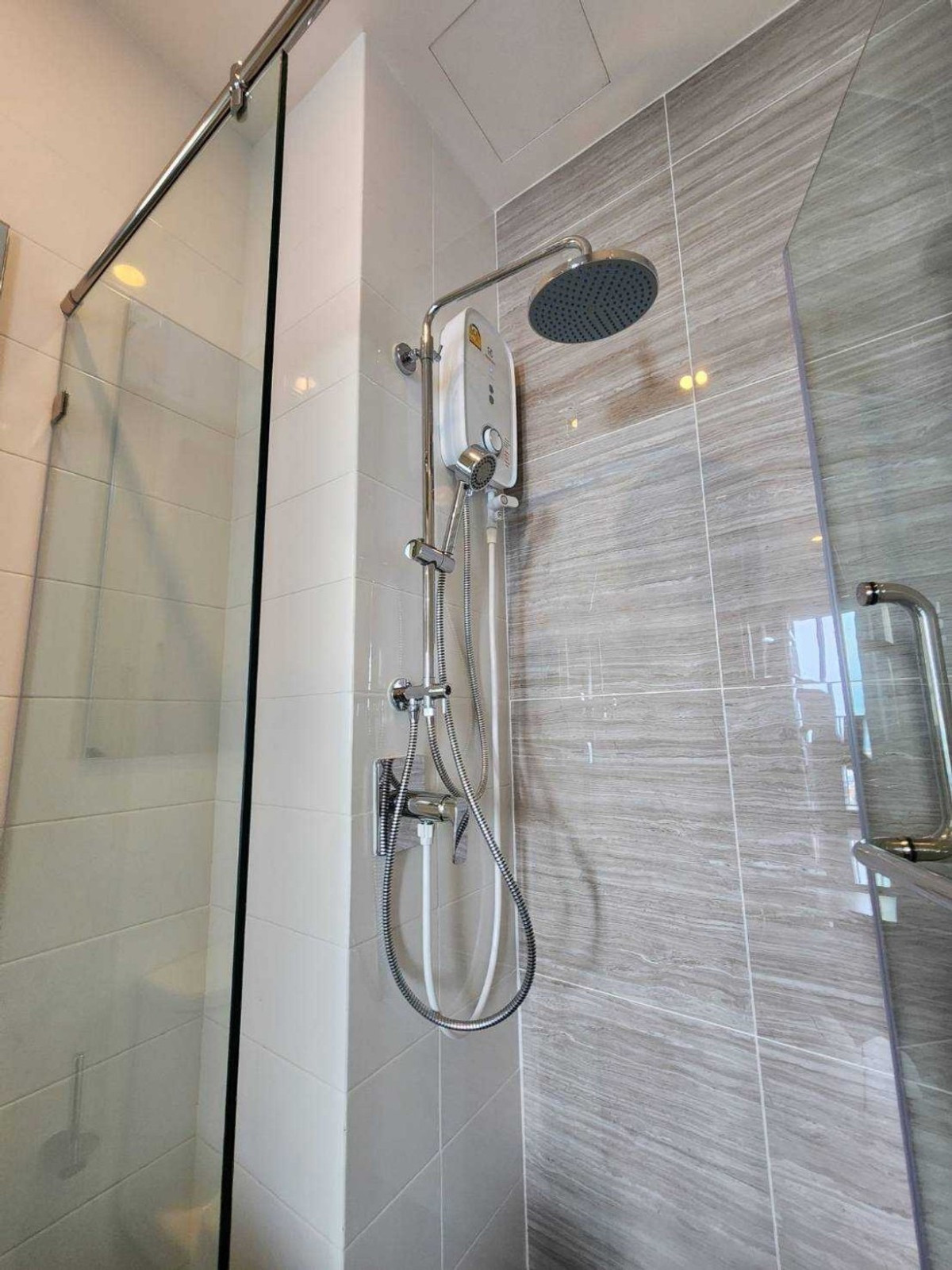 For RentCondoOnnut, Udomsuk : Best Deal! KnightsBridge Prime Onnut | Beautiful room, city view | Near BTS On Nut