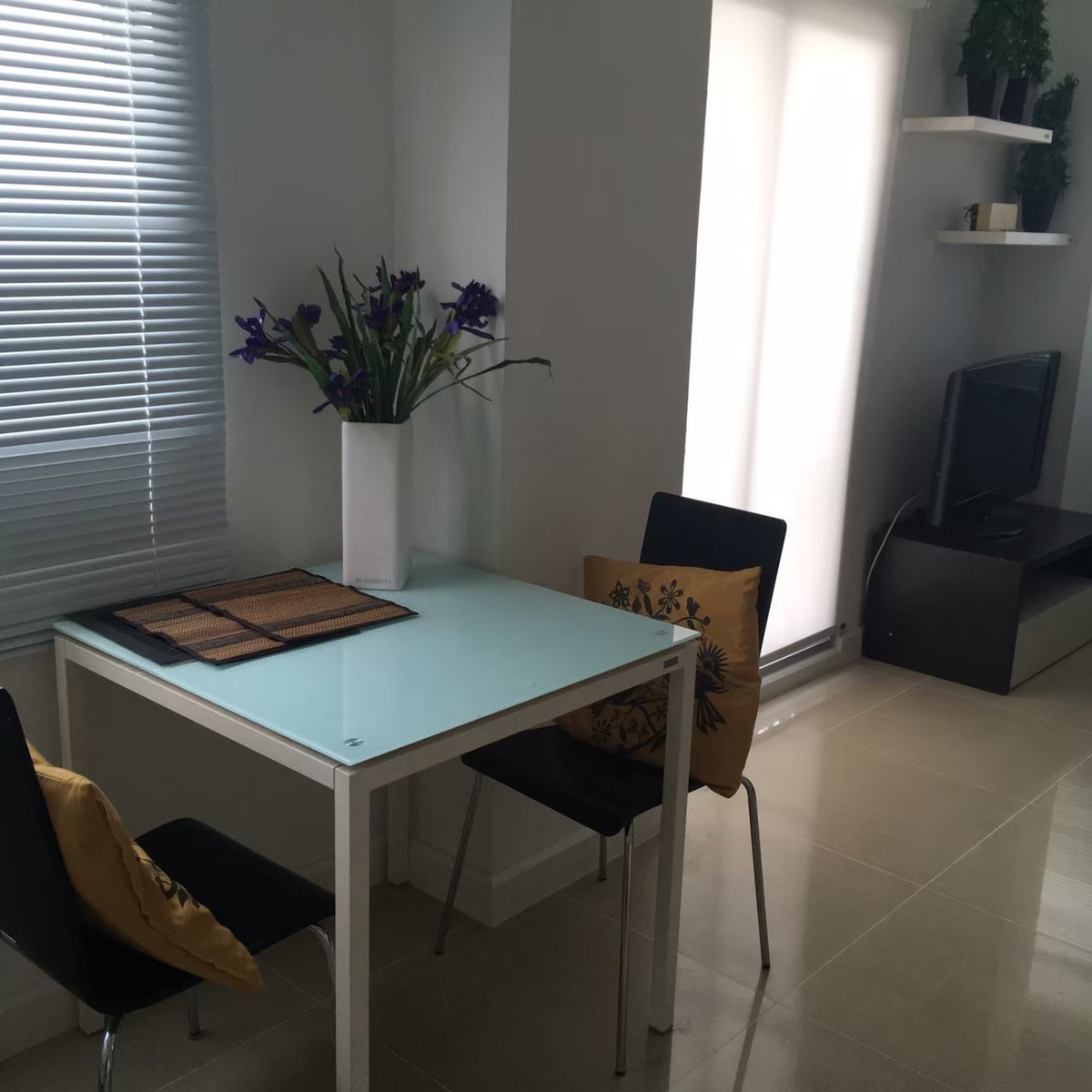 For SaleCondoSiam Paragon ,Chulalongkorn,Samyan : One Siam【𝐒𝐄𝐋𝐋 & 𝐑𝐄𝐍𝐓】🔥A luxurious, contemporary space, meticulously decorated in every corner, creating a polished image from the moment you step inside.🔥 Contact Line ID: @hacondo