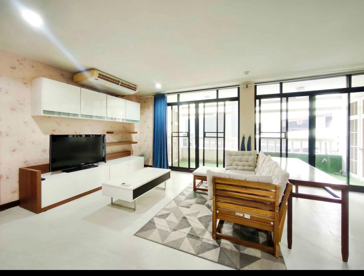 ให้เช่าคอนโดสุขุมวิท อโศก ทองหล่อ : ❤️for rent Baan Chan - 3 Beds 2 Baths For rent]  บ้านจันทร์
ทองหล่อ 25
145 ตร.ม.
ชั้น 3
3 ห้องนอน 2 ห้องน้ำ
ค่าเช่า 40,000 บาท
ไลน์ไอดี: @900cqqhk tel 0859114585 
Baan Chan 
Thong Lor 25
145 sqm
3th floor
3 Bedrooms 2 Bathroom 
Rental 40,000 baht
Line ID: