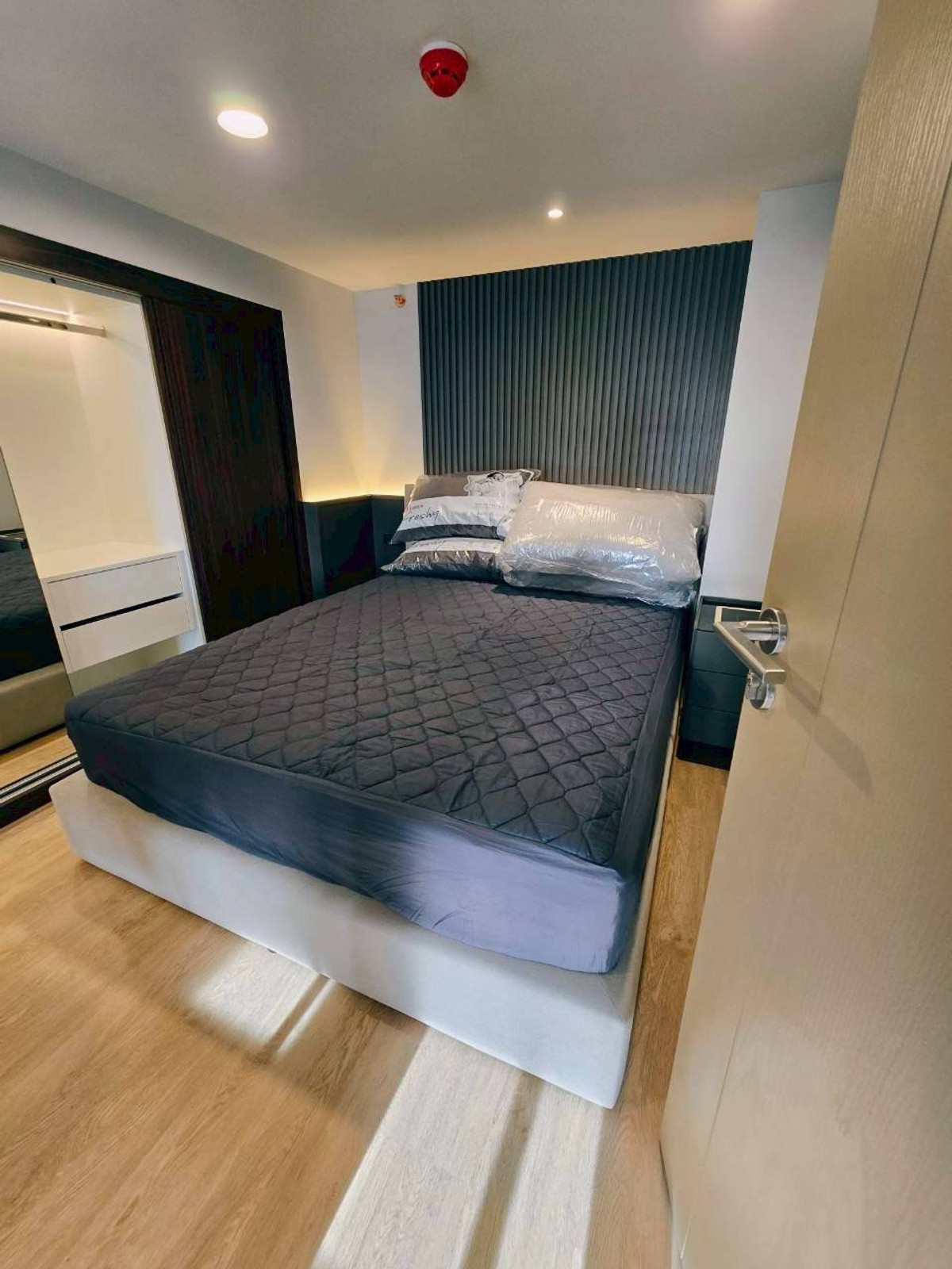 คอนโดสยาม จุฬา สามย่าน : Culture Chula【𝐒𝐄𝐋𝐋 & 𝐑𝐄𝐍𝐓】🔥ห้องดีไซน์มินิมอล มีเอกลักษณ์เฉพาะตัว ให้บรรยากาศสงบและดูทันสมัย🔥 ติดต่อไลน์ไอดี: @hacondo