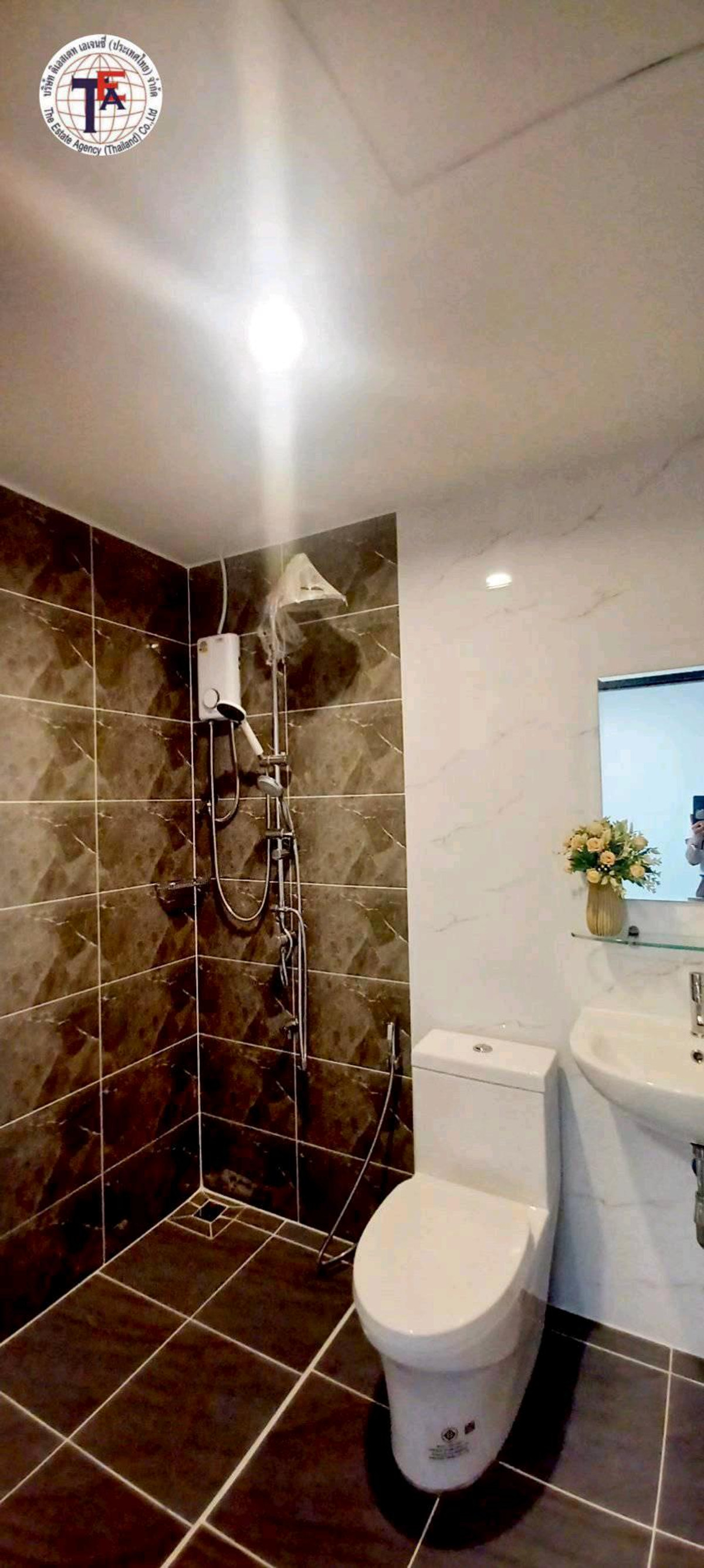 ขายทาวน์โฮมนวมินทร์ รามอินทรา : ขายทาวน์เฮ้าส์ 2 ชั้น หมู่บ้านเคซี รามอินทรา 1 หทัยราษฎร์ 39 ซอย 17  ไทยรามัญ เลียบคลองสอง สำนักงานเขตคลองสามวา มีนบุรี แฟชั่นไอส์แลนด ์ซาฟารีเวิลด ์โรงพยาบาลสินแพทย ์ โรงพยาบาลนพรัตน์ รามอินทรารถ ไฟฟ้าสีชมพู