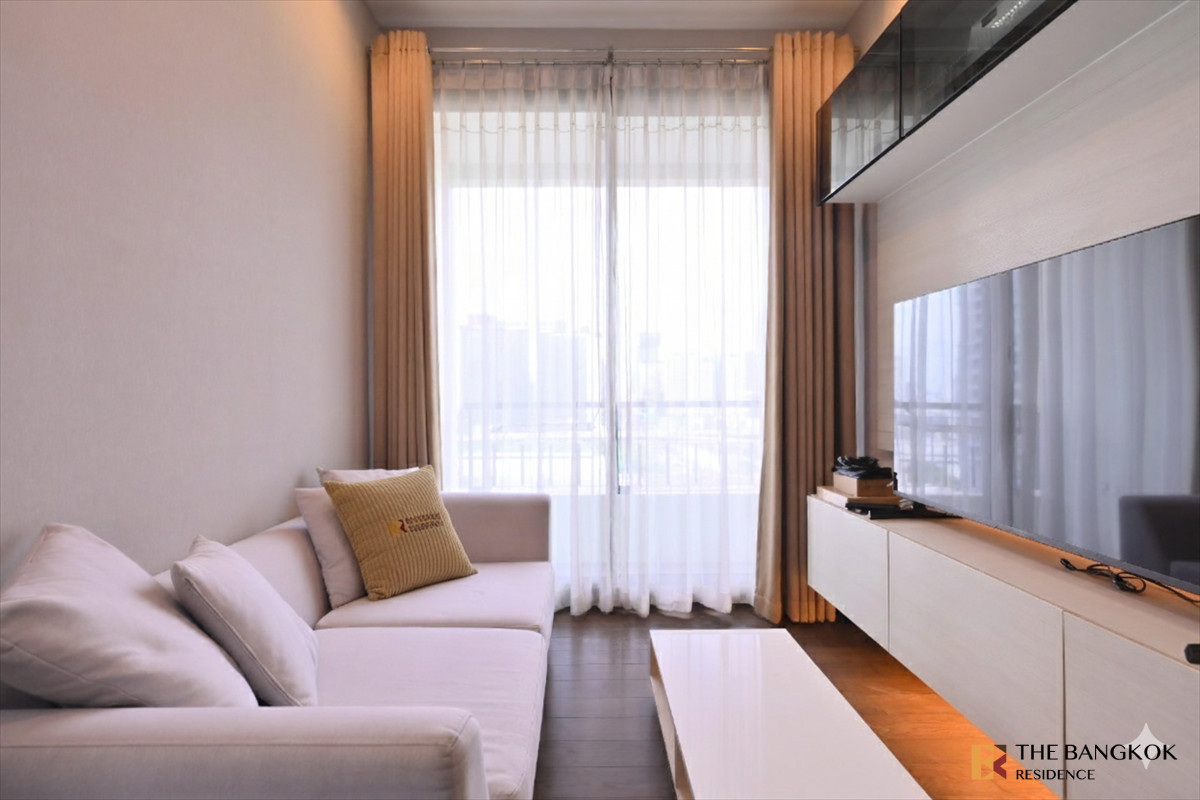 For SaleCondoRama9, Petchburi, RCA : Condo Q Asoke - Best price 8.99 MB, Type 2 Bed 1 Bath 45 sq.m. Modern room design with luxury, prime location and high demand, near MRT 1 minute- by Loft 0842824246