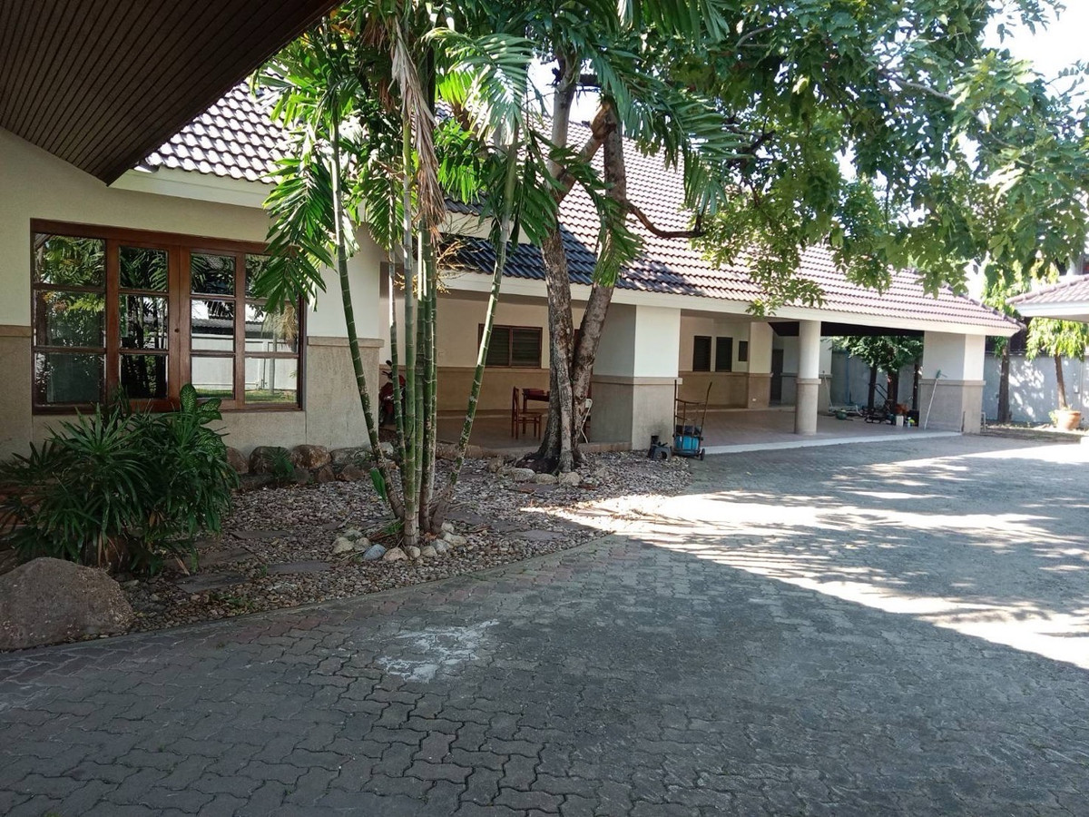 For RentHouseChaengwatana, Muangthong : 🔥 Single-Storey House for Rent near ISB | 760 Sq.w Land | Huge 1,000 Sq.m | Nichada Thani – Chaengwattana