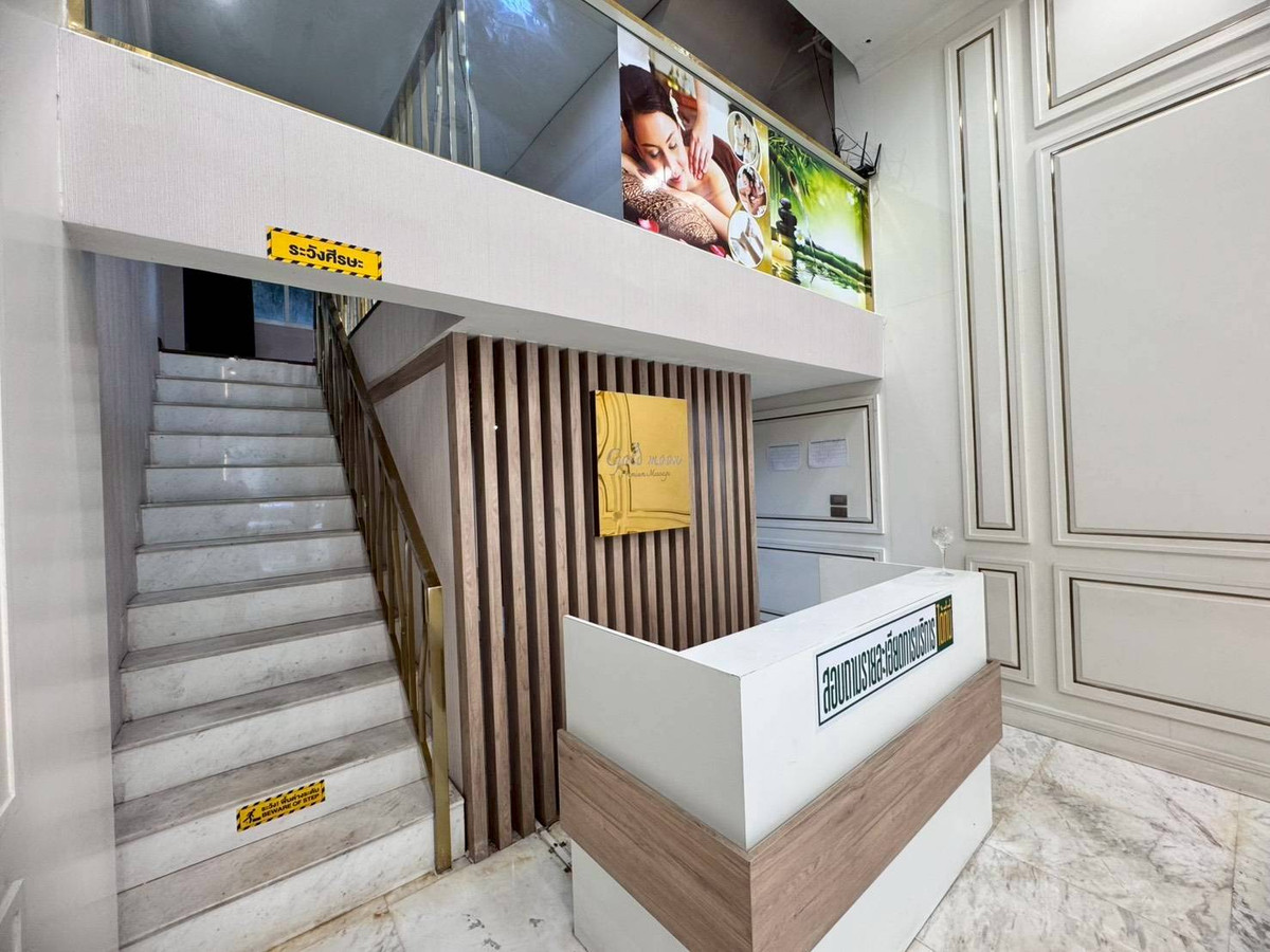 อาคารพาณิชย์สุขุมวิท อโศก ทองหล่อ : ขาย/ให้เช่าอาคารพาณิชย์ 5.5 ชั้น พร้อมผู้เช่า ใกล้ BTS เอกมัย เดินทางสะดวก (N.1668)