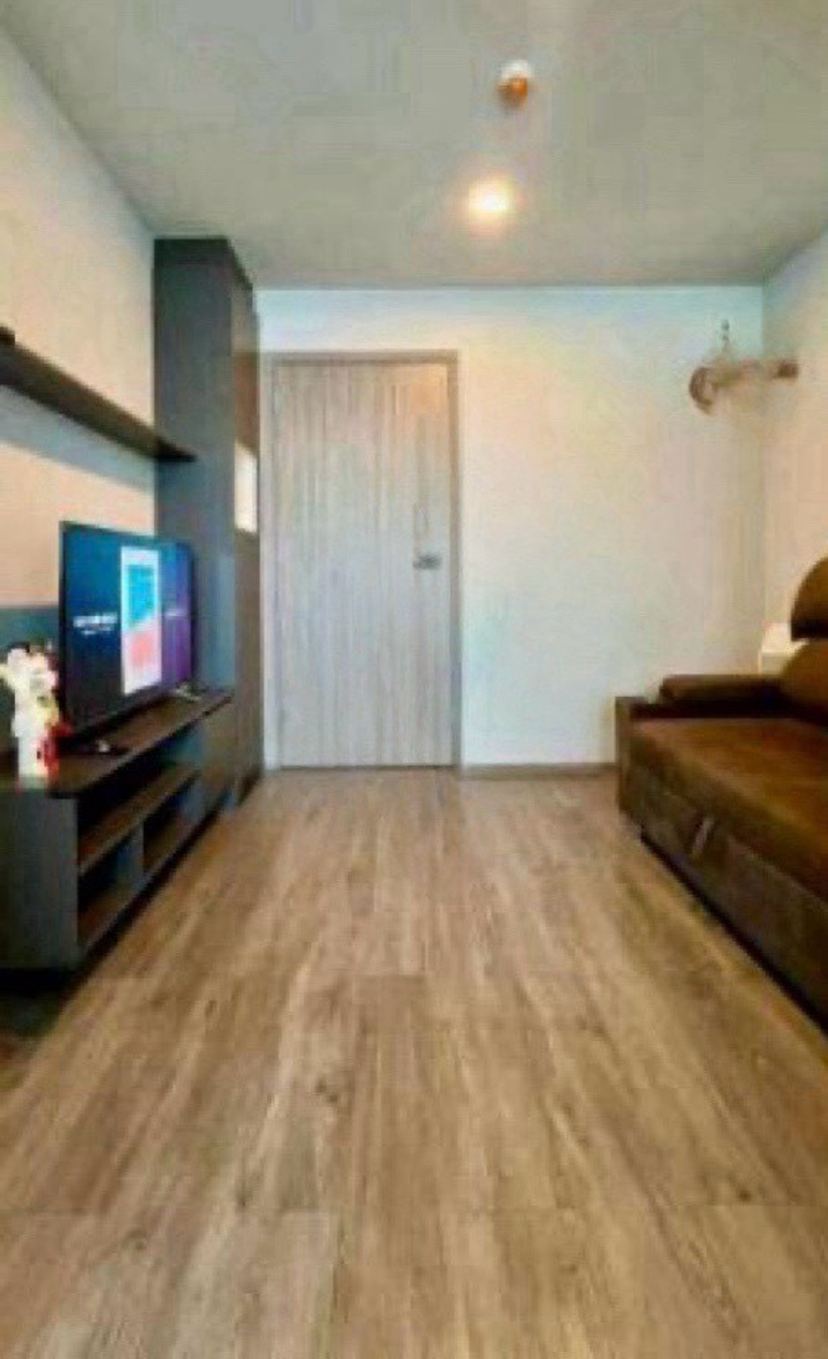 For RentCondoRama9, Petchburi, RCA : Available and ready to move in