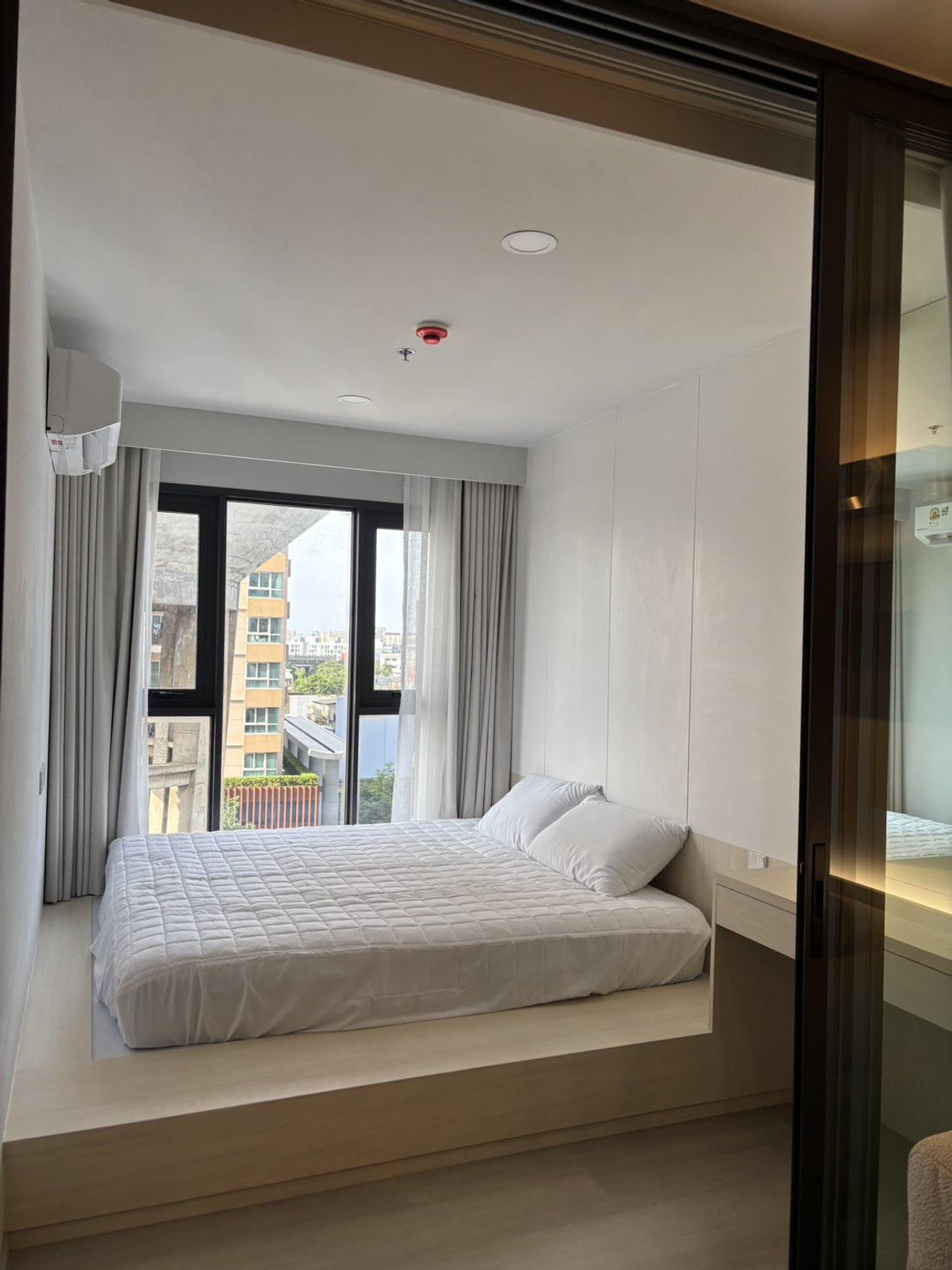 For RentCondoOnnut, Udomsuk : 📢(for rent ) Aspire Onnut Station condo ready to move in. Next to Sukhumvit Road, near BTS On Nut, only 200 meters.🚆