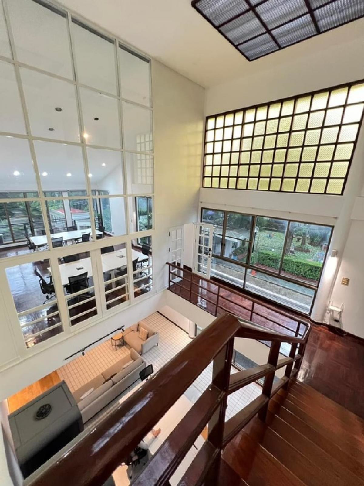 For RentHome OfficeSukhumvit, Asoke, Thonglor : LTH13914 – Home Office for Rent | Phrom Phong | 330 sqm | 3 Beds 4 Baths | Near BTS Phrom Phong | 140K/Month | Home Office for Rent Phrom Phong