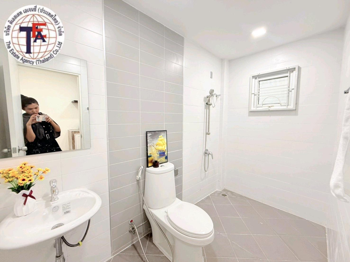 ขายทาวน์โฮมนวมินทร์ รามอินทรา : ขายทาวน์โฮม 2 ชั้น หมู่บ้านพาทาโกเนีย 5 ถนนเมน ซาฟารีเวิลด์ เลียบคลองสอง ปัญญาอินทรา แฟชั่รไอแลนด์ รามอินทรา รพ.สินแพทย์ รพ.นพรัตน์ หทัยราษฏร์ รร.สาธิตพัฒนา รร.บางชัน ตบาดสด ทางด่วนจตุโชติ วงแหวนรอบนอก รถไฟฟ้าสีขมพู