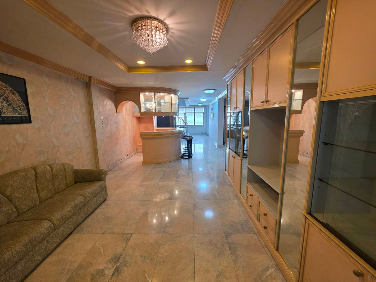 For RentShop HouseRama3 (Riverside),Satupadit : Commercial building for rent near Int-Intersect Rama 3, just 3 minutes.