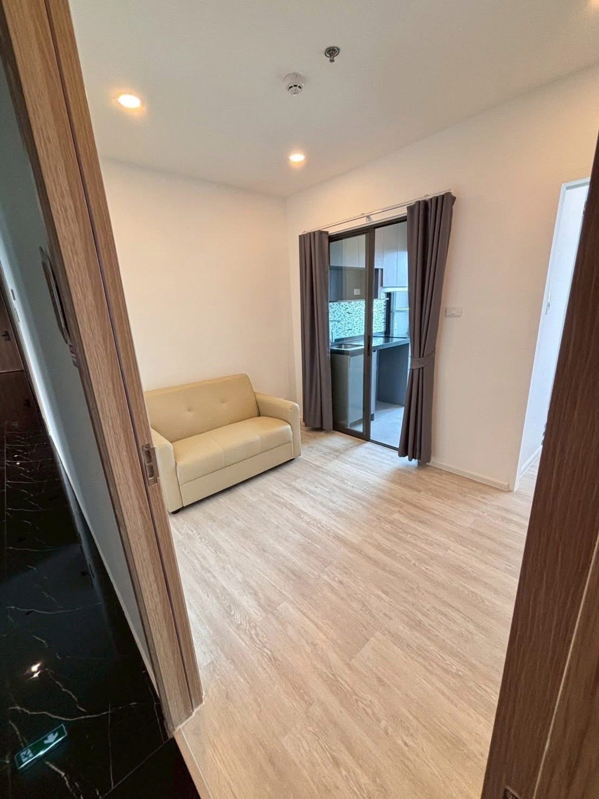 ให้เช่าคอนโดบางซื่อ วงศ์สว่าง เตาปูน : ให้เช่าคอนโด เดอะ เคลฟ ริเวอร์ไลน์ เจ้าพระยา - วงศ์สว่าง |🎉ห้องใหม่มือ 1 พร้อมเข้าอยู่ | สนใจโทร 095-819-5559 