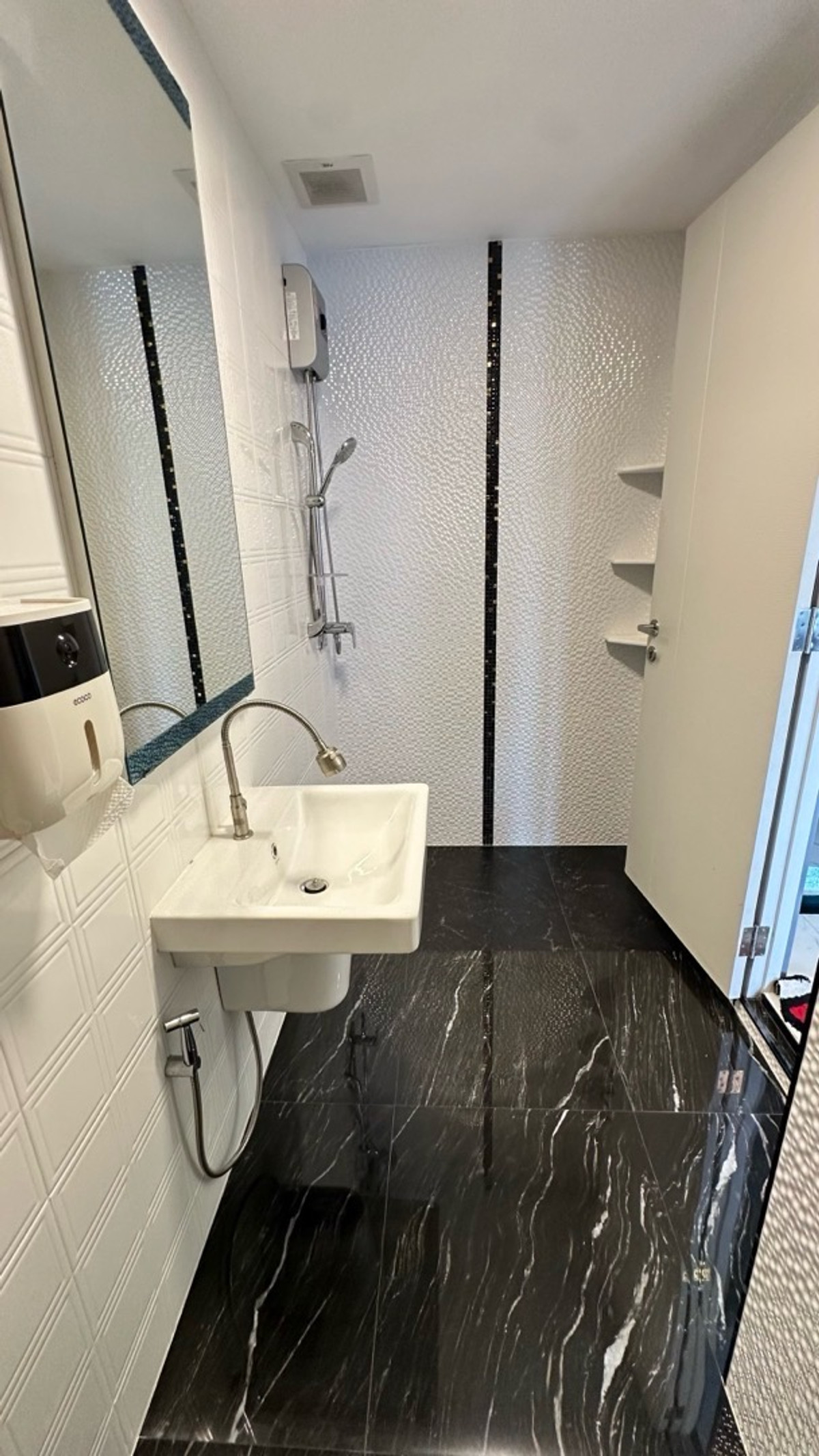 ให้เช่าบางนา แบริ่ง ลาซาล : 💥ForRent💥Anya Bangna-Ramkhamhang 2 🏡 Near Mega Bangna‼️Private Garden 🌳 Fully furnished 🌟Ready to move in 🌟