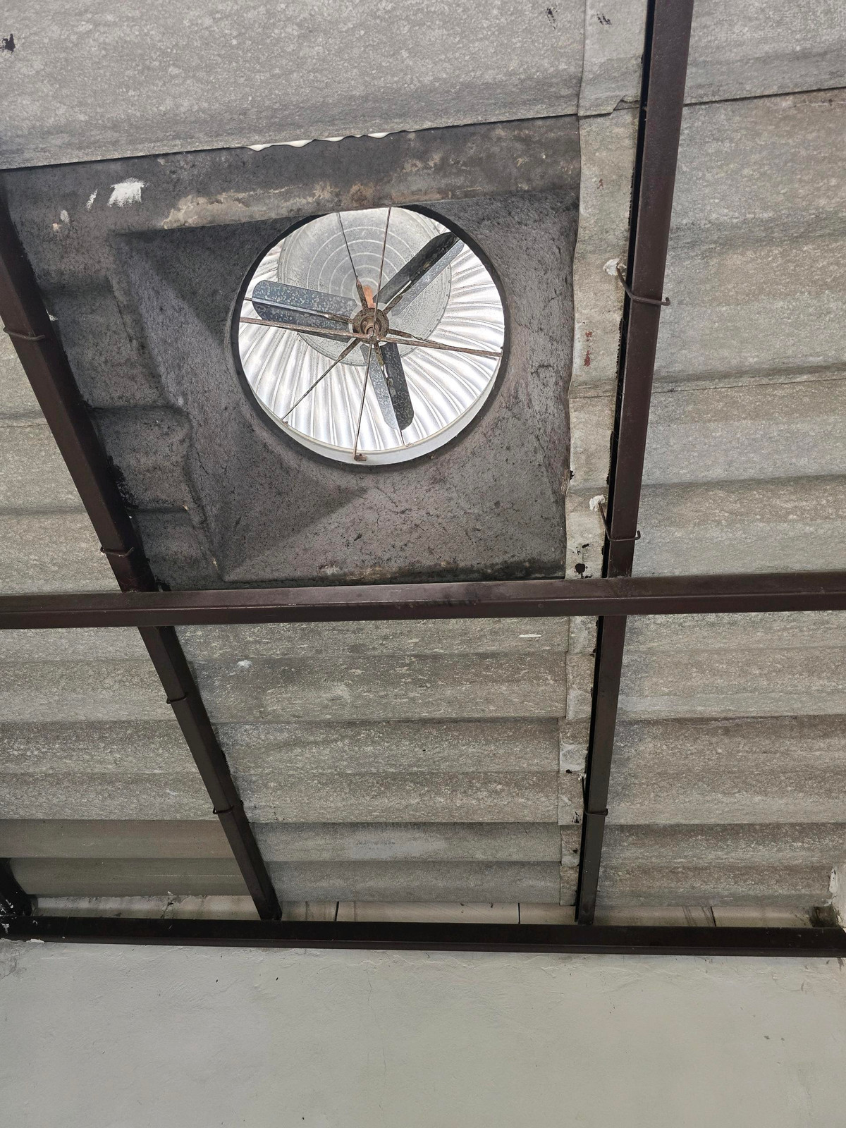 ให้เช่าทาวน์โฮมบางแค เพชรเกษม : 🏡 ให้เช่า ทาวน์โฮม 3 ชั้น พื้นที่ใช้สอยเยอะมาก ทำเลดีเดินทางสะดวกหมู่บ้านอยู่ติดถนนเลียบคลองทวีวัฒนา ถ.เพชรเกษม