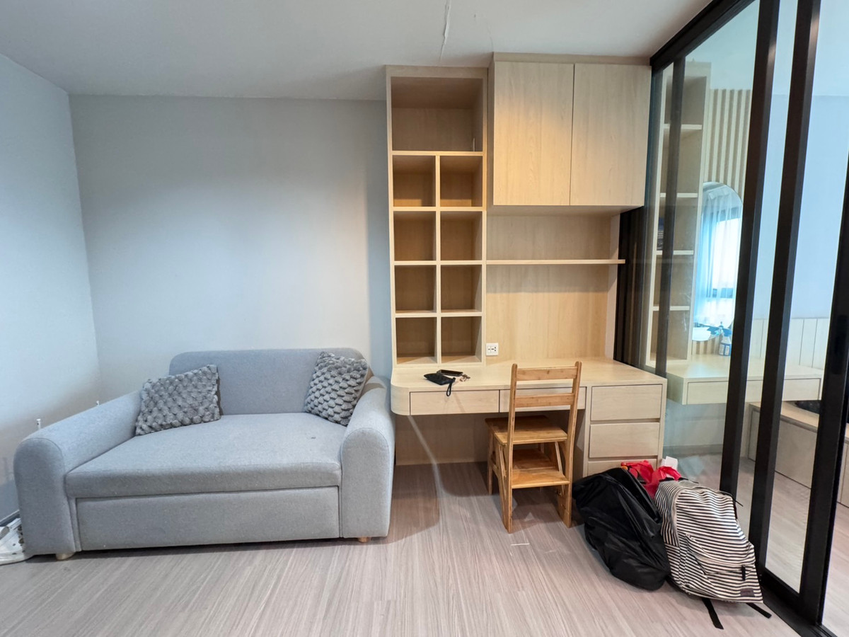 ขายคอนโดท่าพระ ตลาดพลู วุฒากาศ : ขายด่วน ห้องสวยมาก ตกแต่งพร้อมอยู่ Life Sathorn Sierra สอบถามเพิ่มเติมได้นะครับ