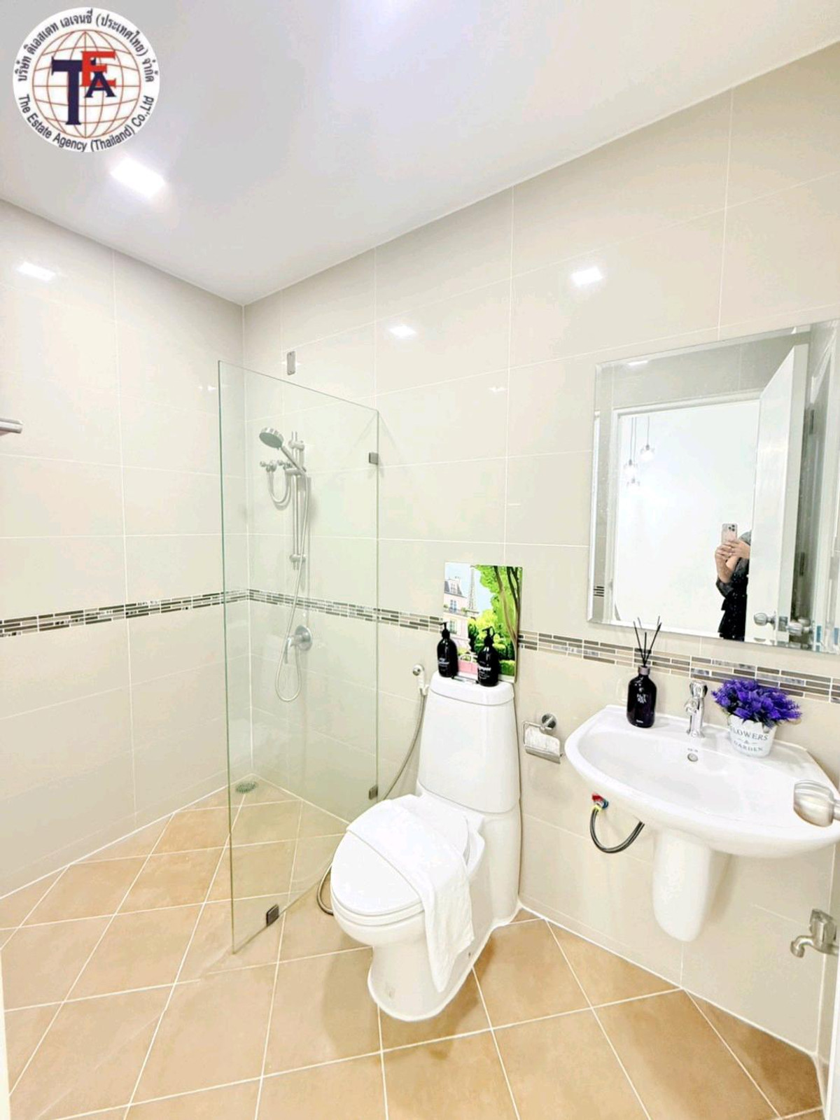 ขายทาวน์โฮมนวมินทร์ รามอินทรา : ขายทาวน์โฮม 2 ชั้น หมู่บ้านพาทาโกเนีย 5 ถนนเมน ซาฟารีเวิลด์ เลียบคลองสอง ปัญญาอินทรา แฟชั่รไอแลนด์ รามอินทรา รพ.สินแพทย์ รพ.นพรัตน์ หทัยราษฏร์ รร.สาธิตพัฒนา รร.บางชัน ตบาดสด ทางด่วนจตุโชติ วงแหวนรอบนอก รถไฟฟ้าสีขมพู