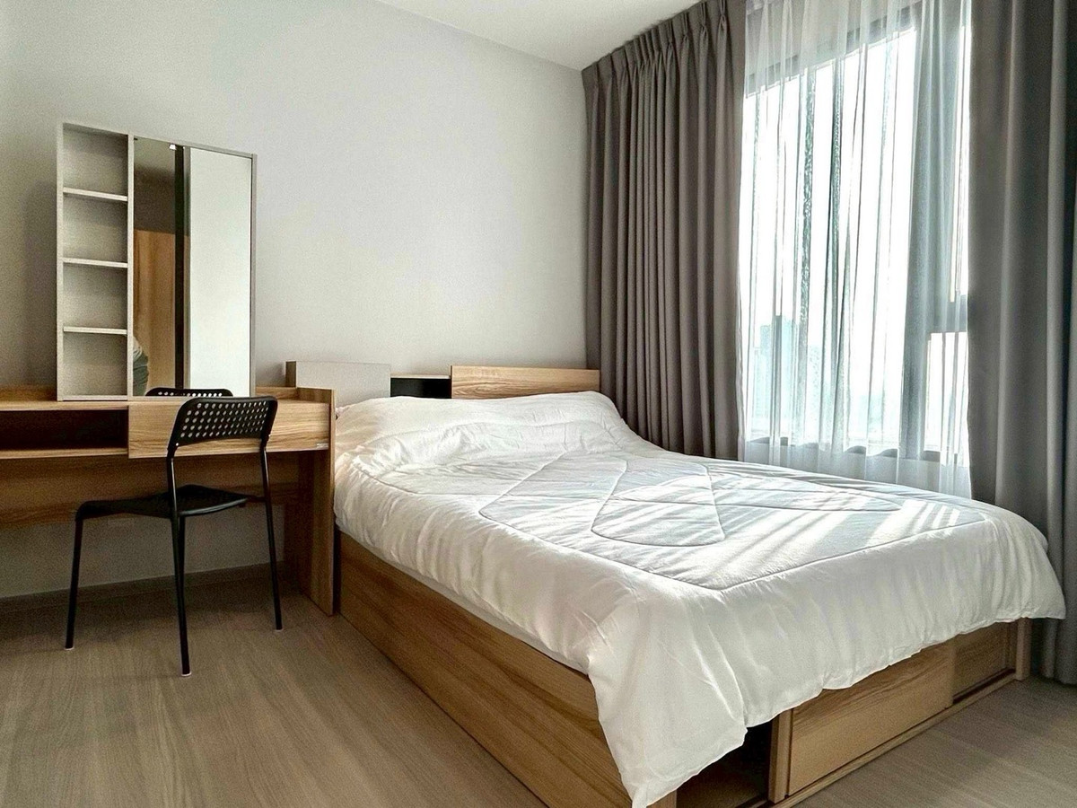 For RentCondoThaphra, Talat Phlu, Wutthakat : @condocurator📍For rent: Life Sathorn Sierra, fully furnished. There is a washing machine [PM4319]