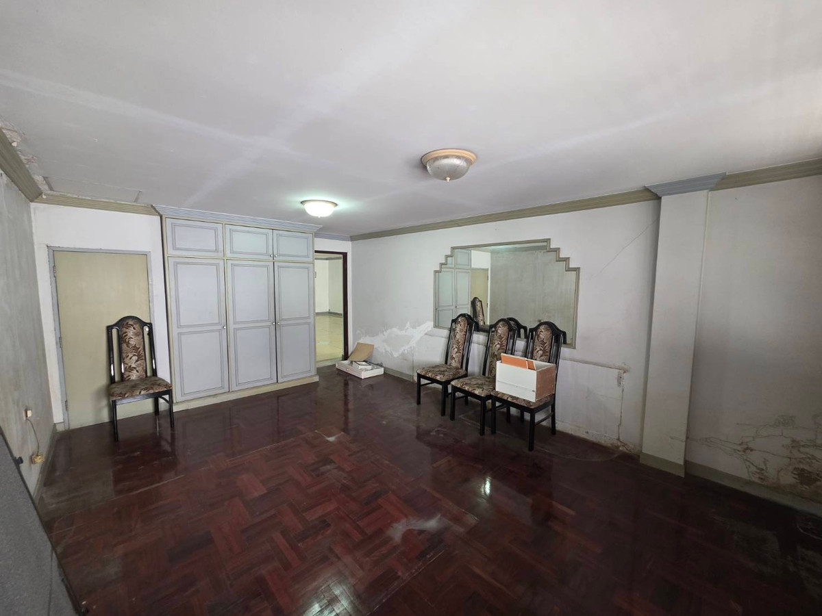 For RentShop HouseRama3 (Riverside),Satupadit : Commercial building for rent near Int-Intersect Rama 3, just 3 minutes.