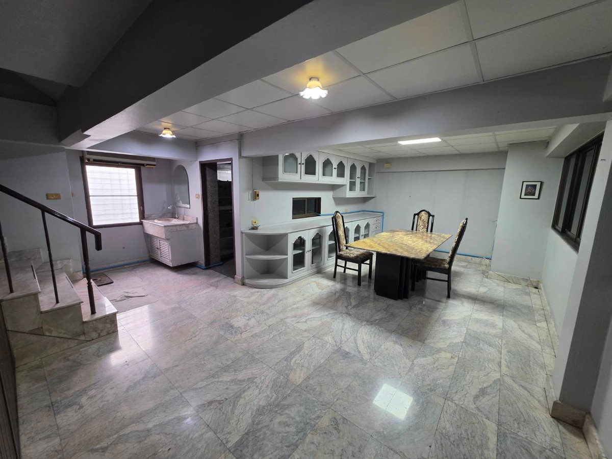 For RentShop HouseRama3 (Riverside),Satupadit : Commercial building for rent near Int-Intersect Rama 3, just 3 minutes.