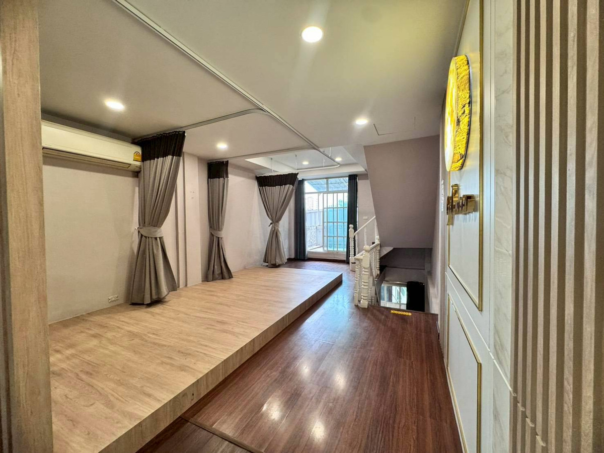 อาคารพาณิชย์สุขุมวิท อโศก ทองหล่อ : ขาย/ให้เช่าอาคารพาณิชย์ 5.5 ชั้น พร้อมผู้เช่า ใกล้ BTS เอกมัย เดินทางสะดวก (N.1668)